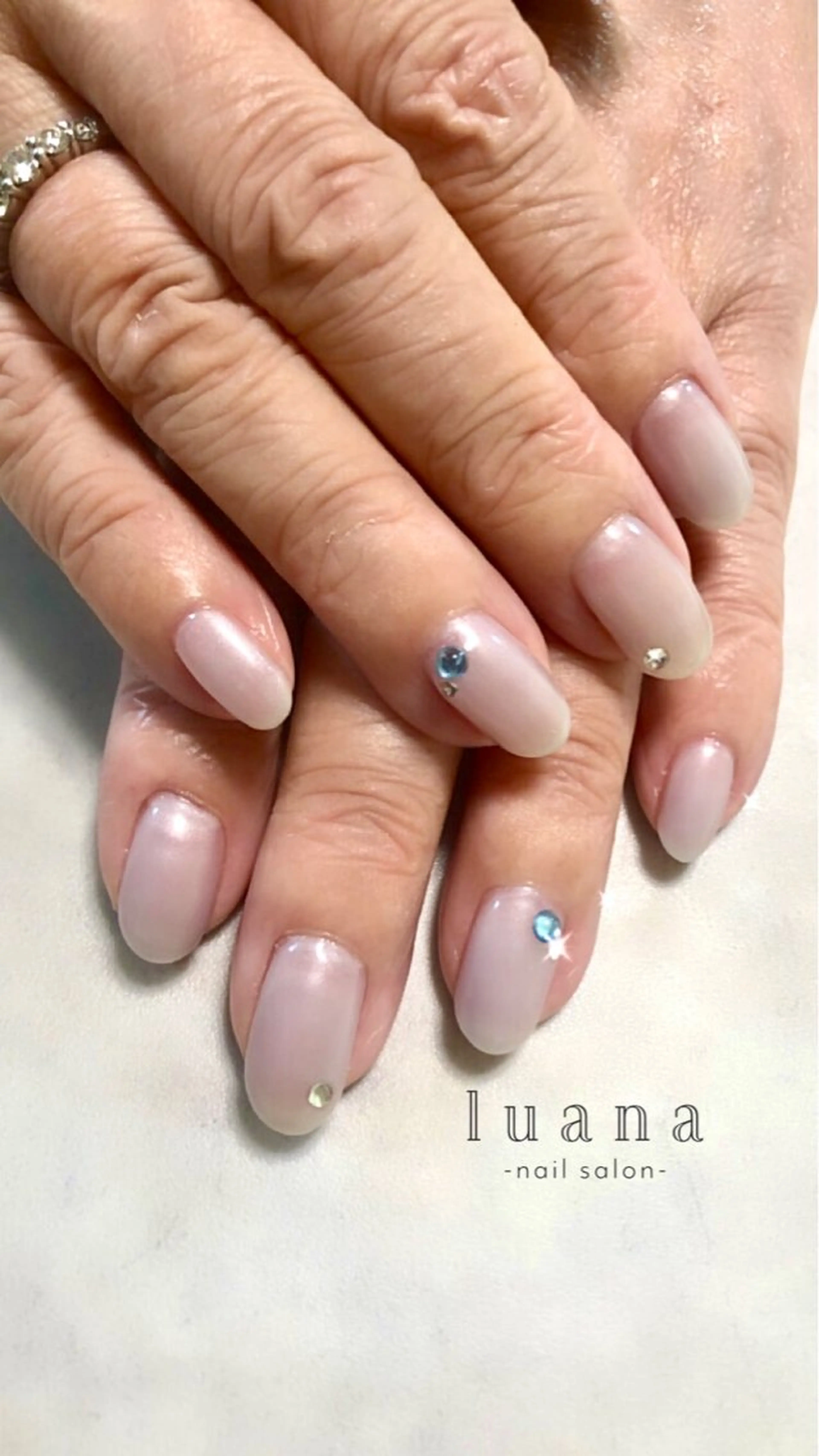 ネイル ワンカラーネイル シンプルネイル luana ネイルサロンのネイルデザイン