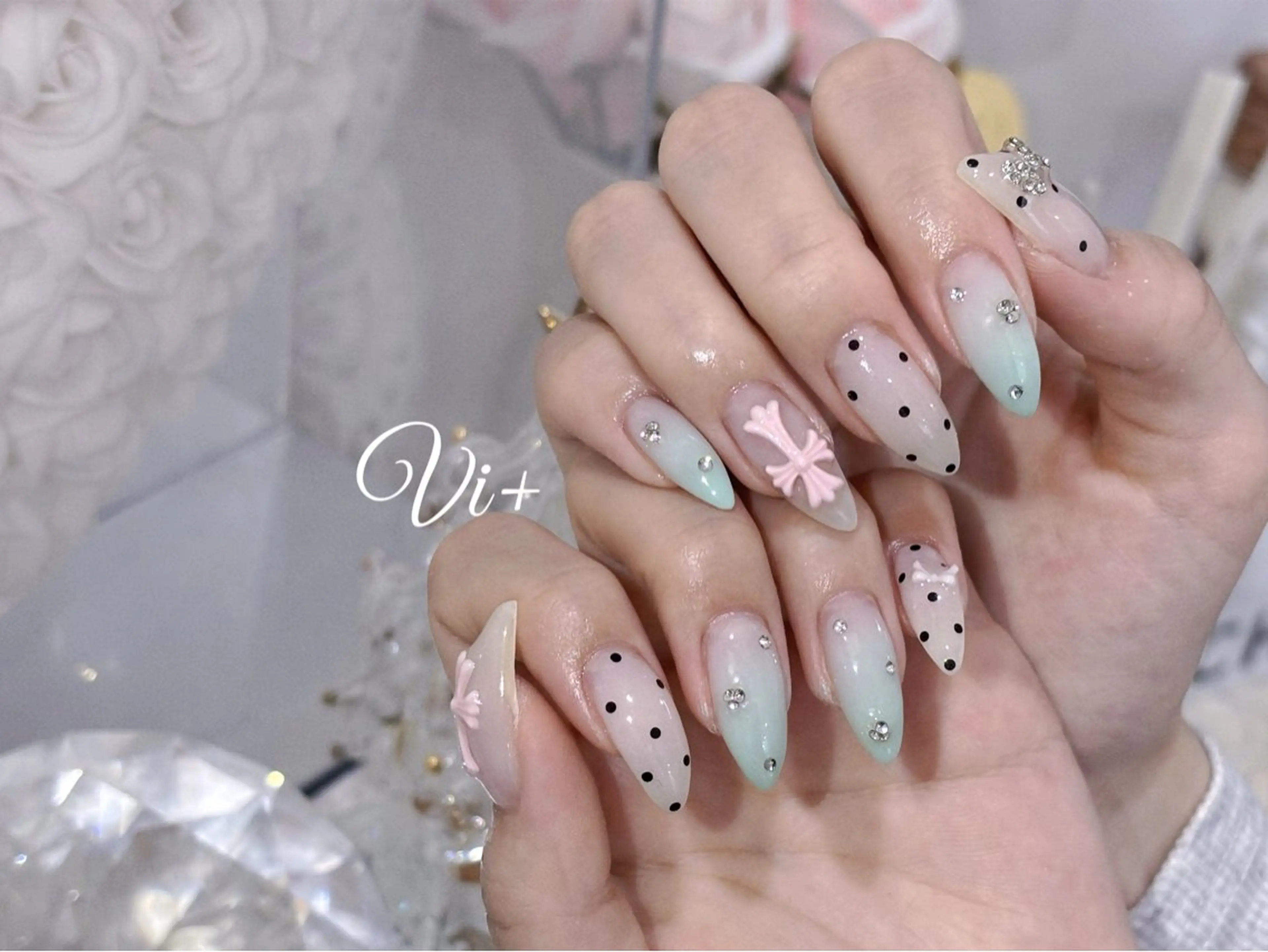 ネイル ハンドネイル Nailsalon Vi+ももか🩷のネイルデザイン