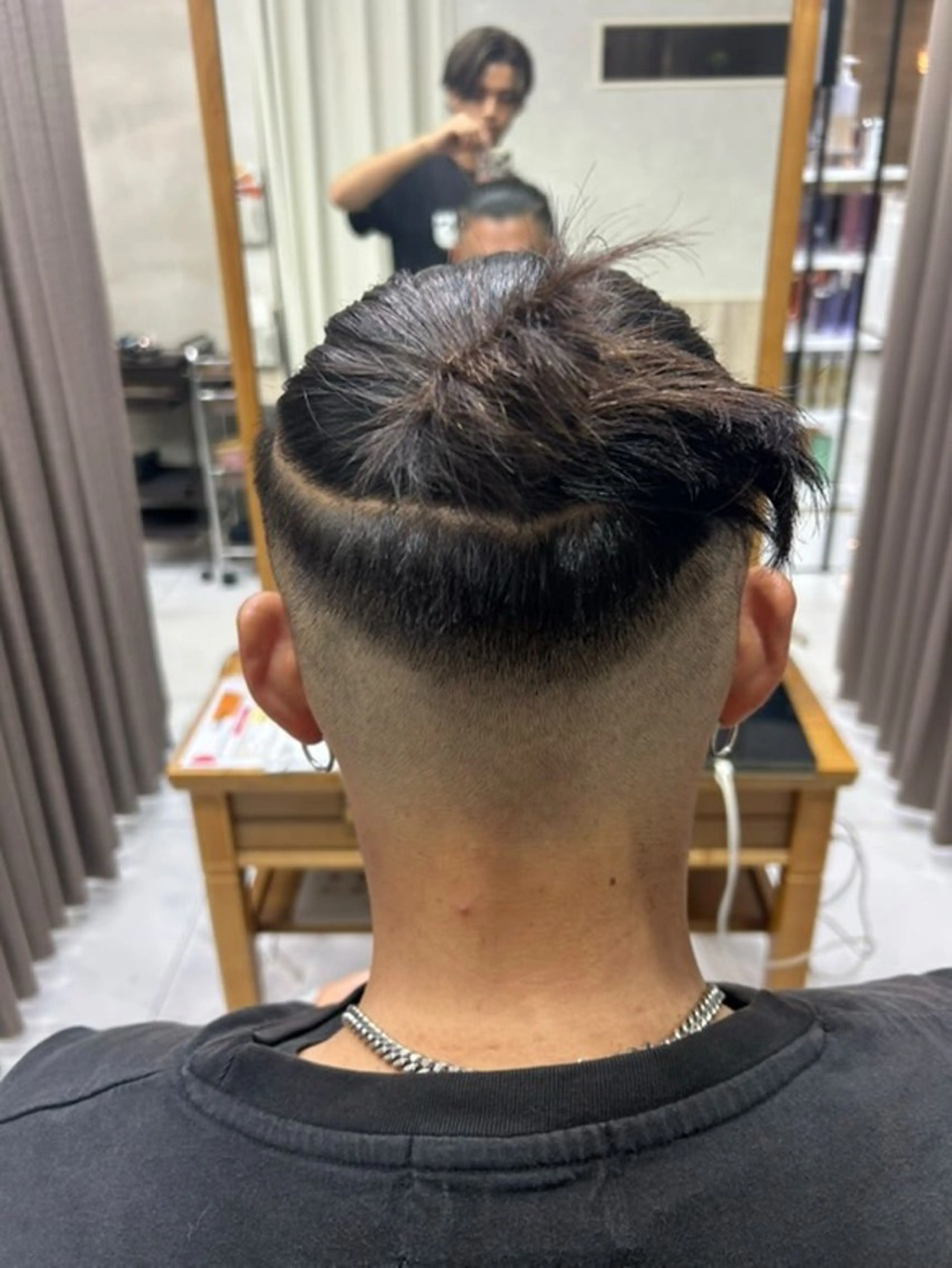 メンズ フェードカット 刈り上げ 【GRANDEUR】 石橋亜嘉史のヘアスタイル