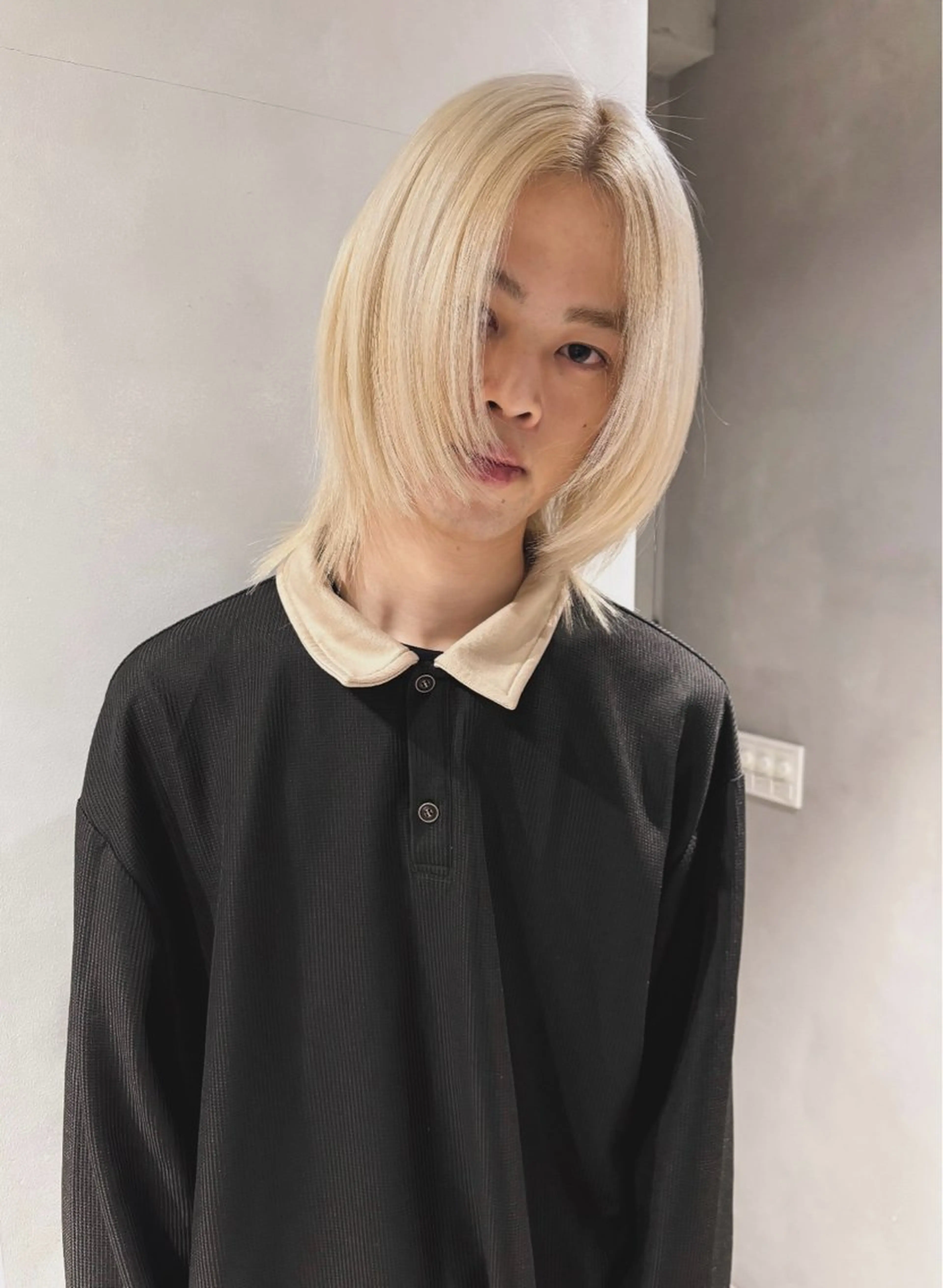 カラー メンズ ブロンド ホワイトブロンド ボブ Juna✂️ レイヤー / ボブのヘアスタイル