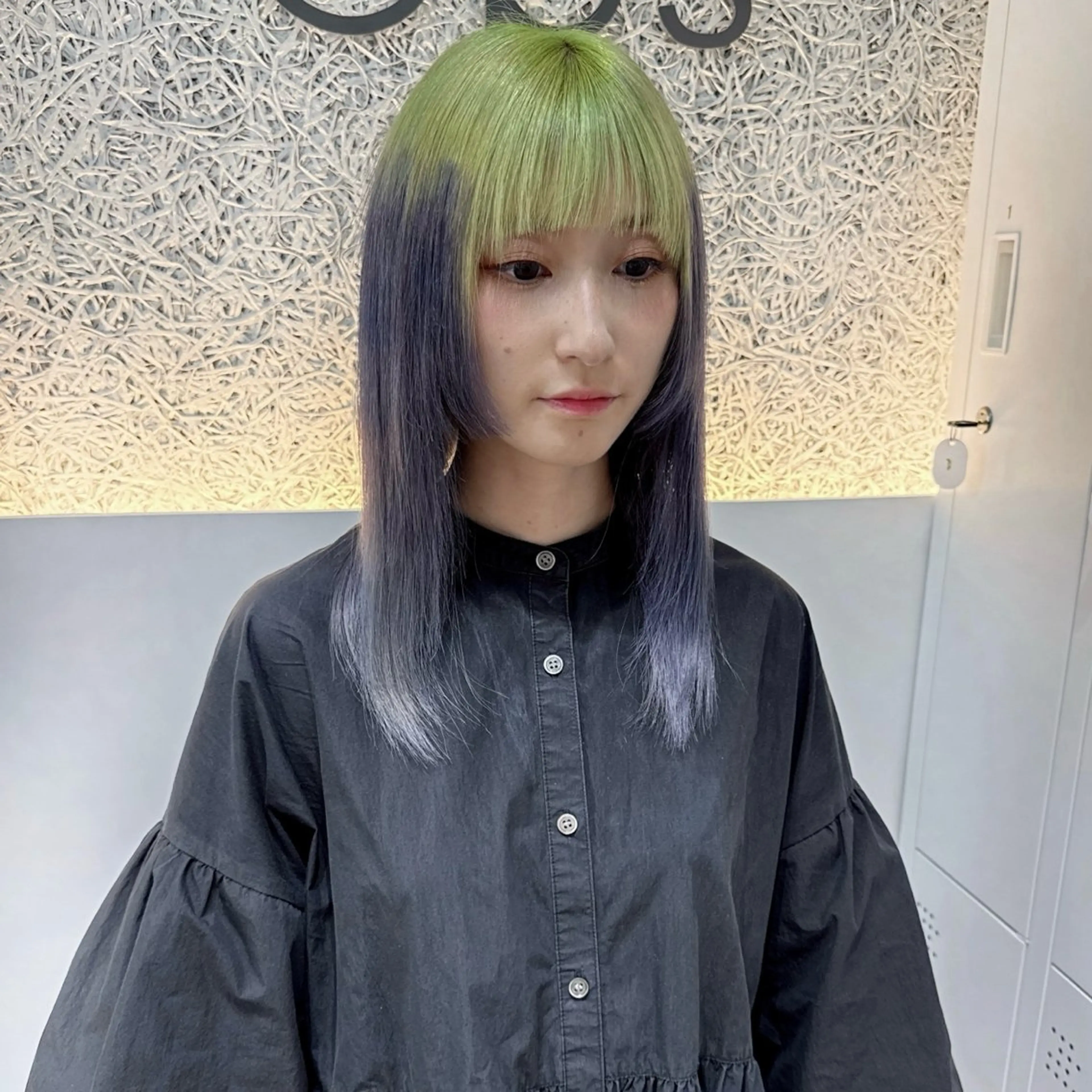セミロング カラー ブリーチ パープルカラー ヘアカラー トリートメント 🌱ブリーチ・透明感 カラー/mapi🦭のヘアスタイル