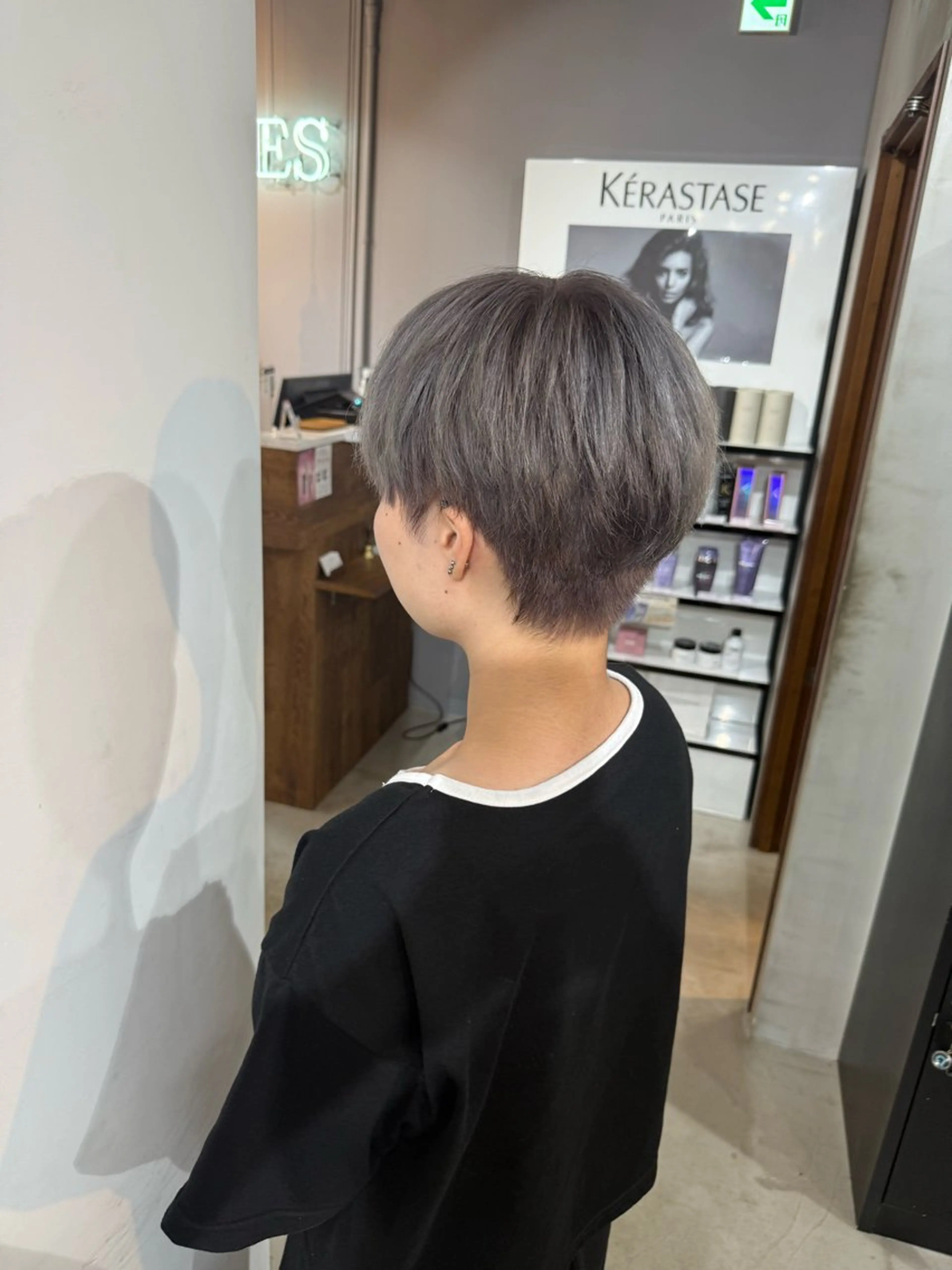 カラー グレージュ 篠田 舞のヘアスタイル