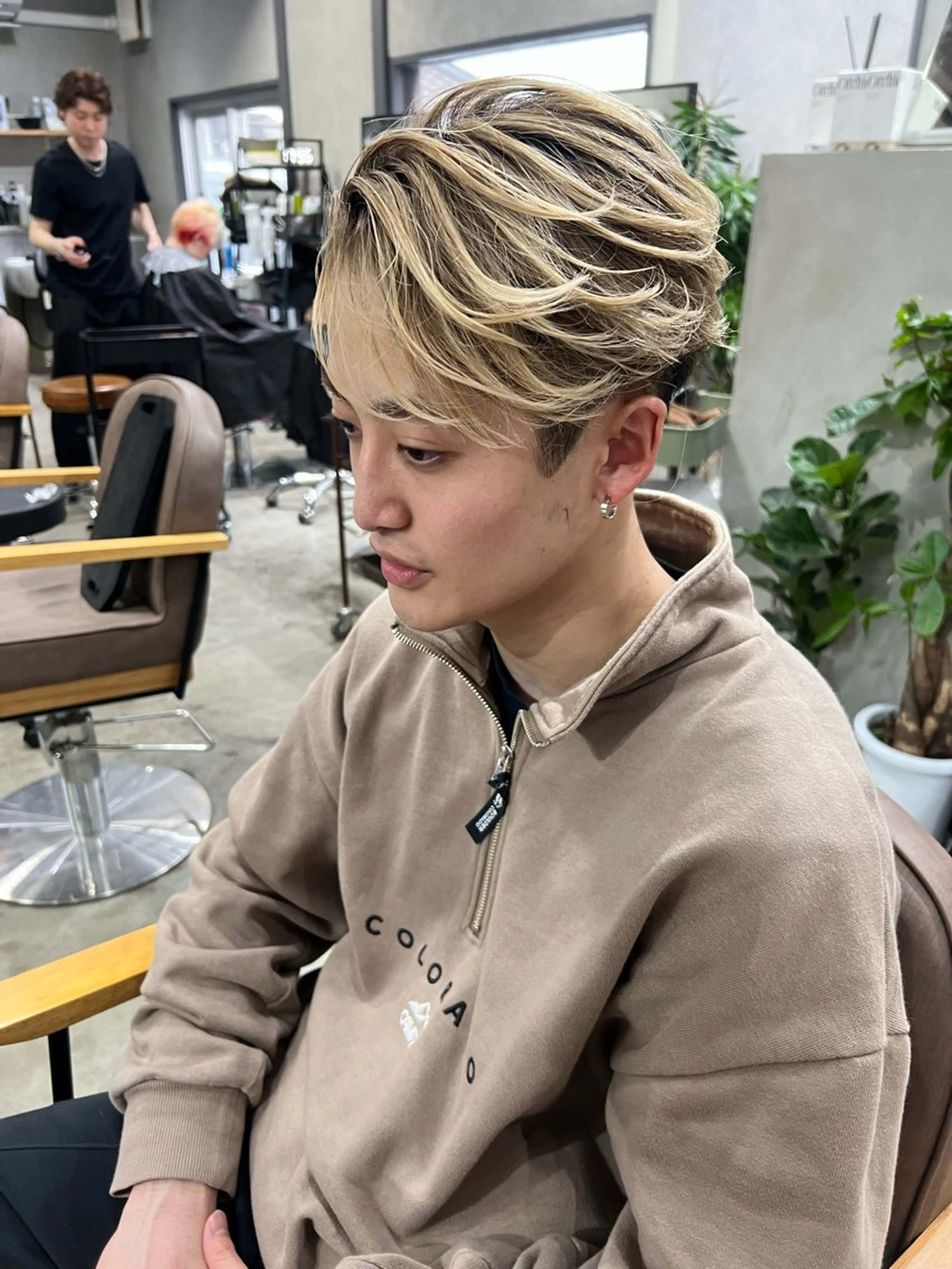 ショート レイヤーカット カット ヘアカラー トリートメント AiM エイム　韓国レイヤーのヘアスタイル