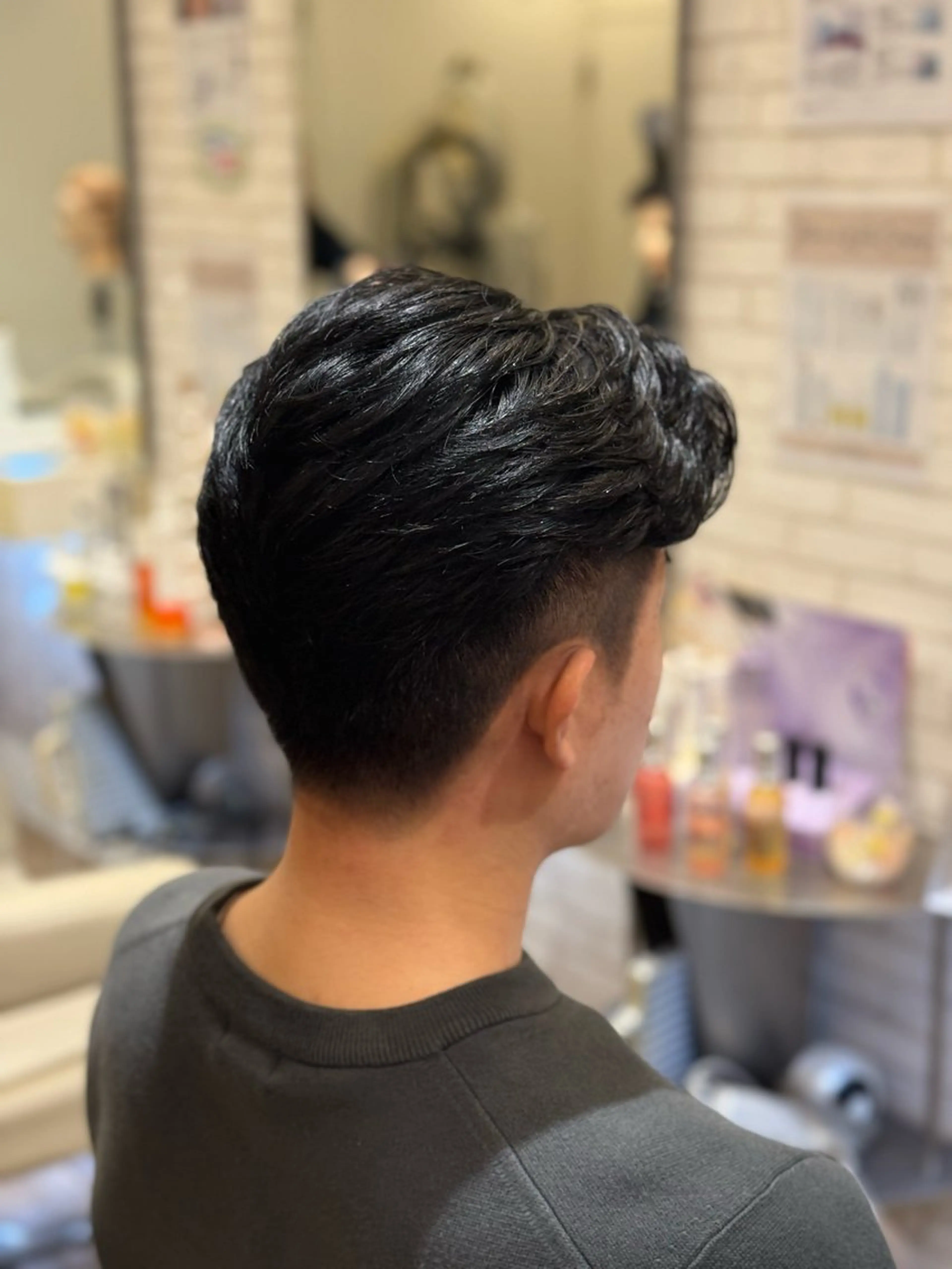 ショート パーマ メンズ メンズパーマ ツーブロック カット パーマ 三木 絵未奈のヘアスタイル