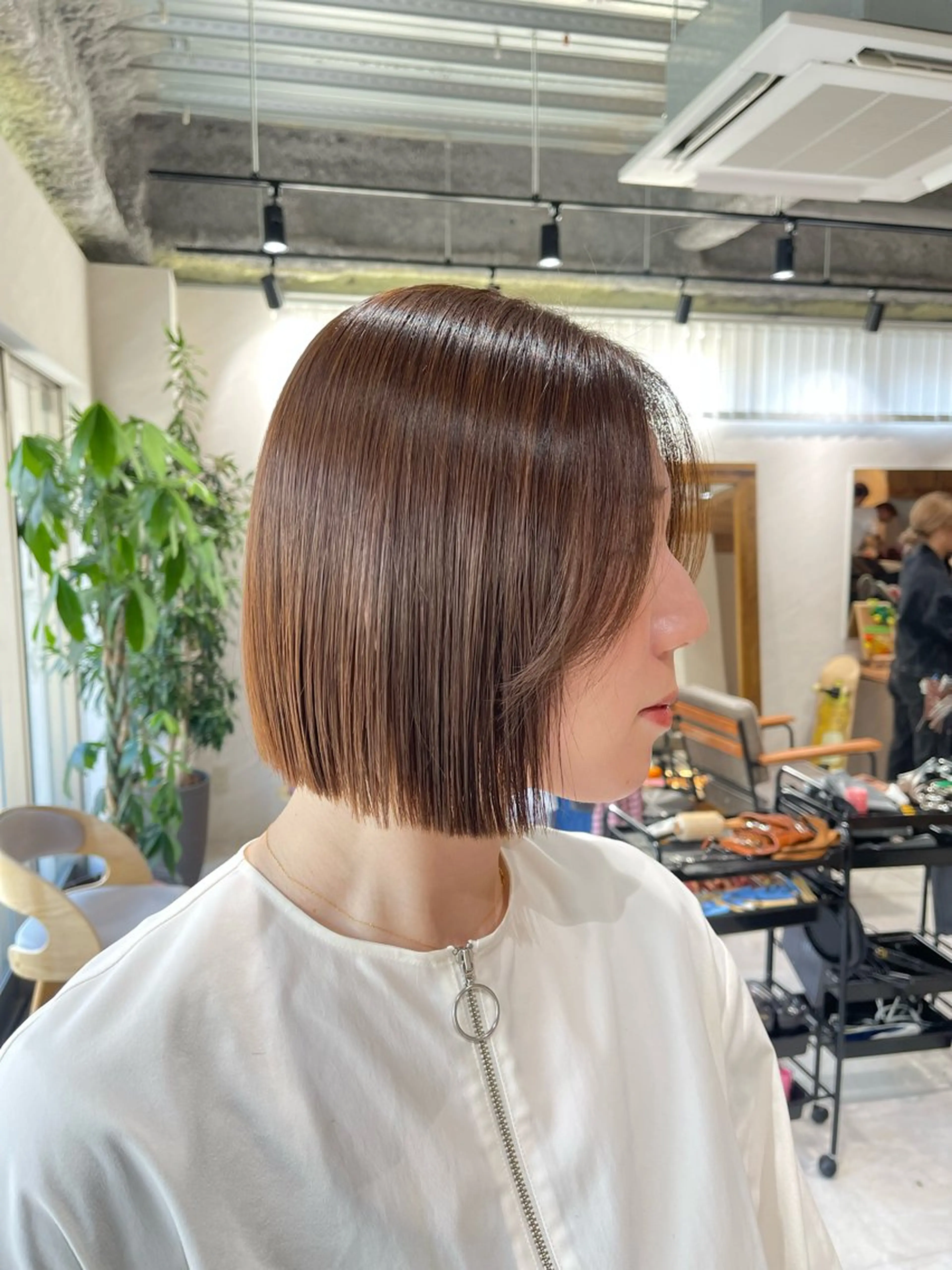 ショート カラー 切りっぱなしボブ ボブ 縮毛矯正 トリートメント 🩵ボブ/レイヤー /髪質改善🩵のヘアスタイル