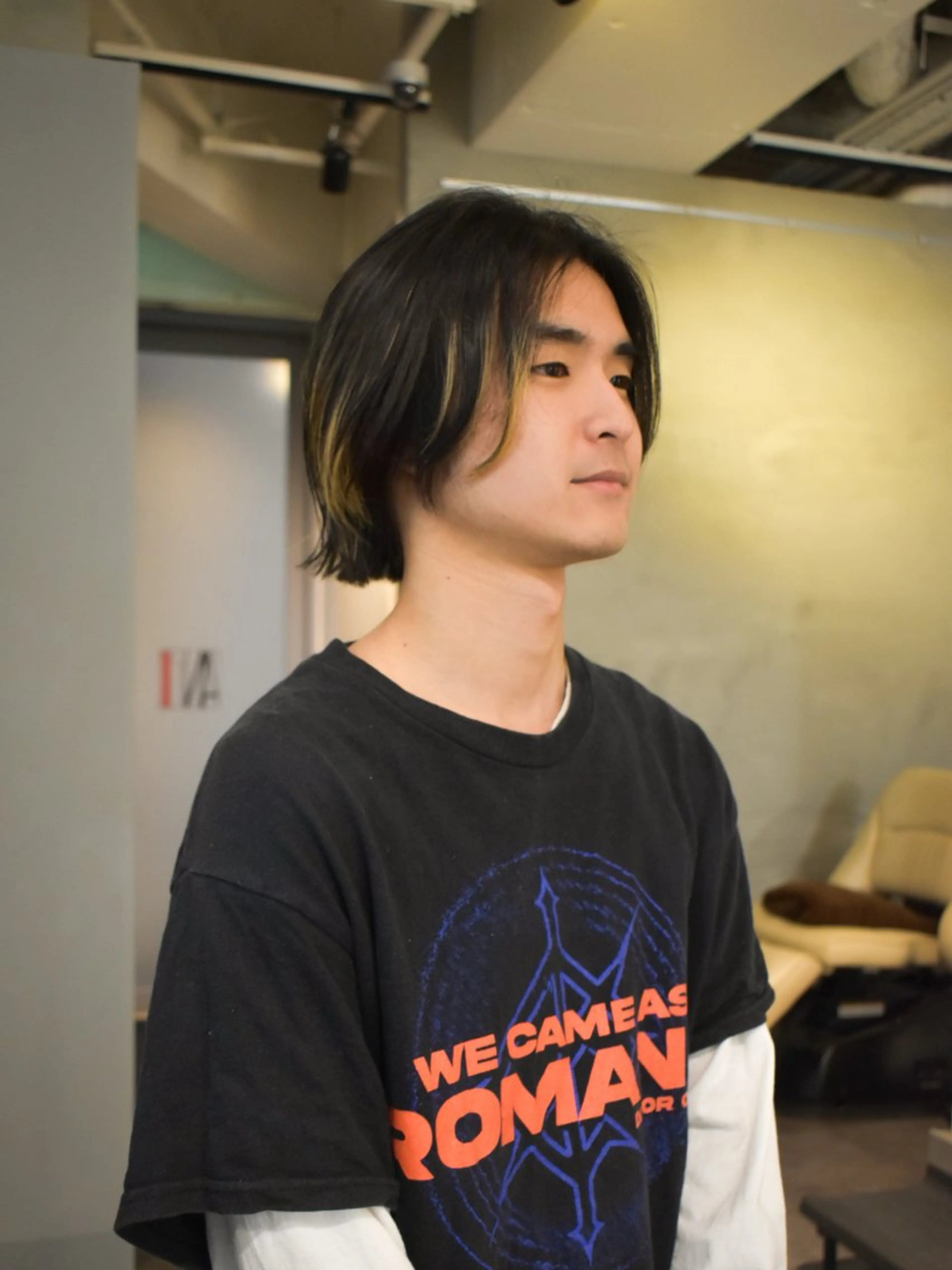 ミディアム カット ANTI/ ISSEIのヘアスタイル