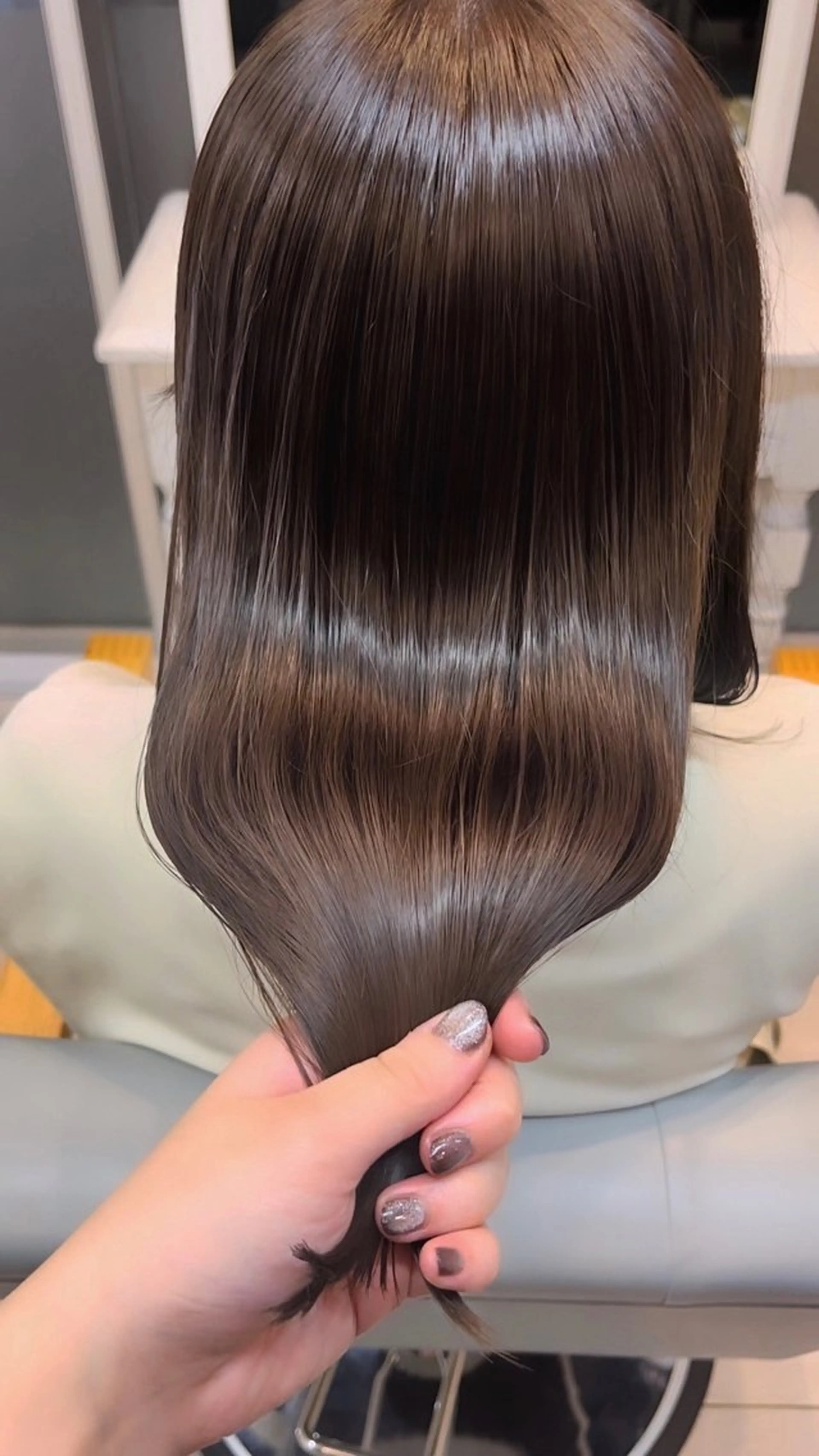 ミディアム ひらち まいののヘアスタイル
