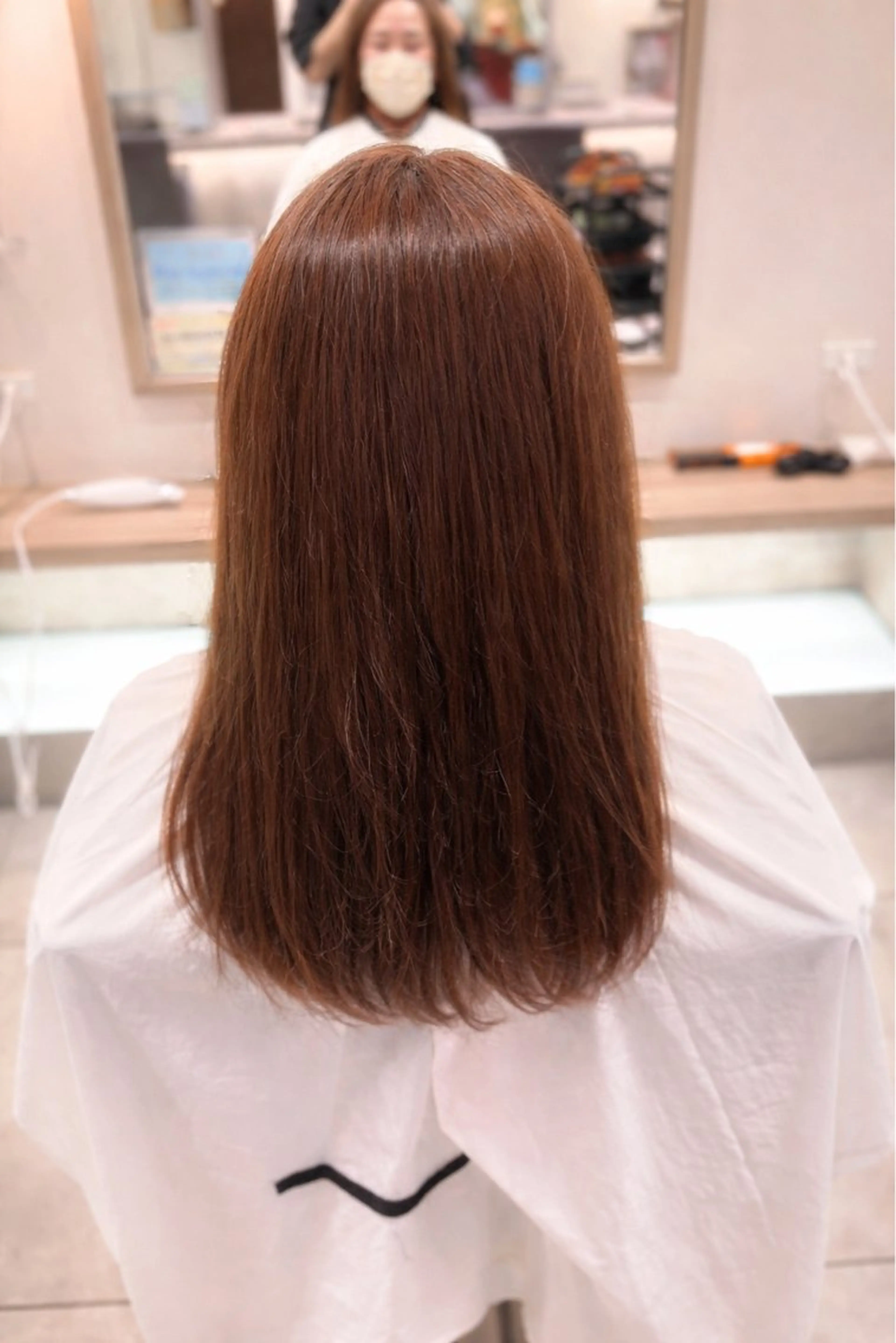 ロング ヘアカラー 吉川 莉央のヘアスタイル