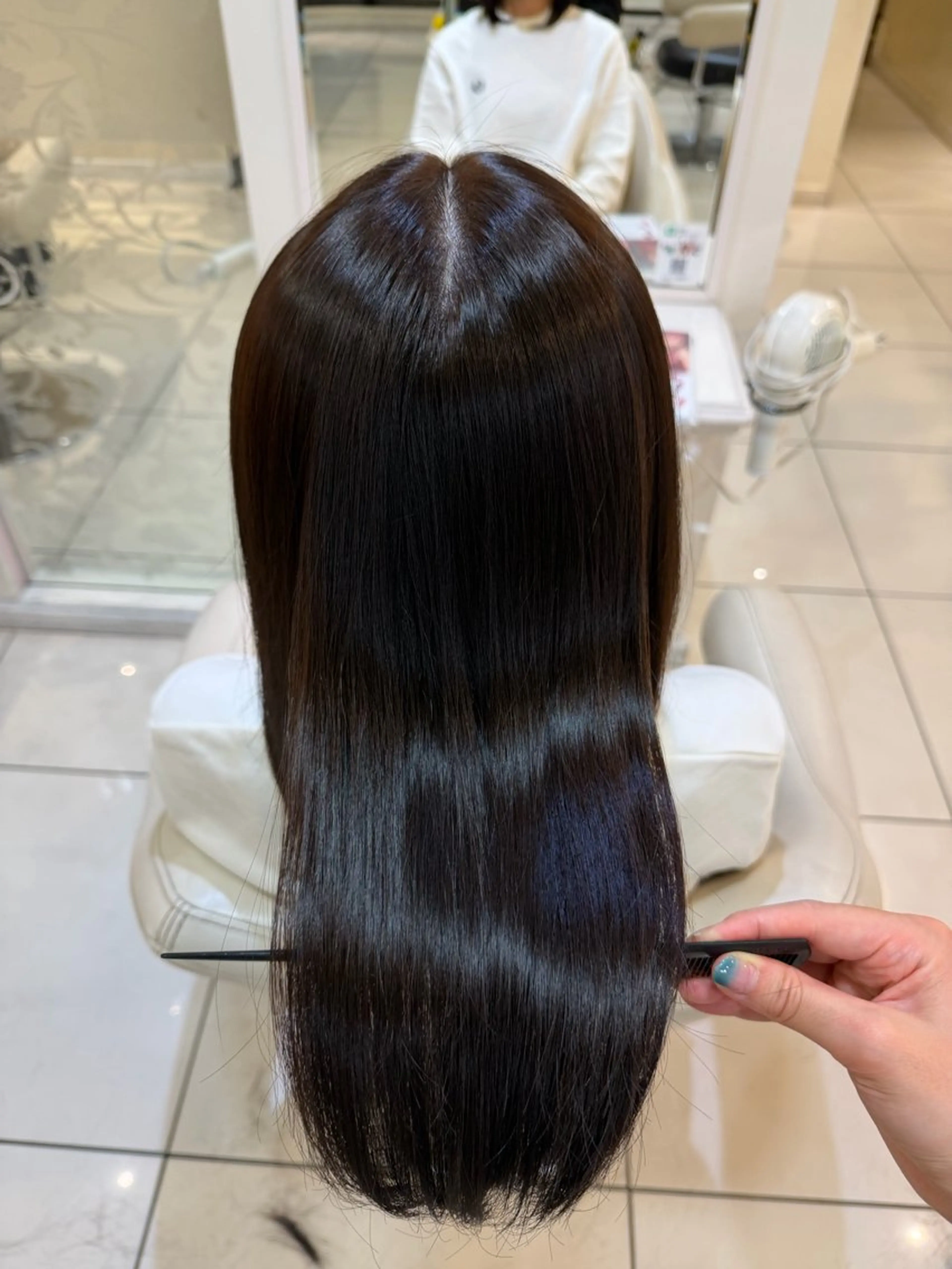 ミディアム カラー カット ヘアカラー ツヤ重視 ワンカラー🫧Mioのヘアスタイル