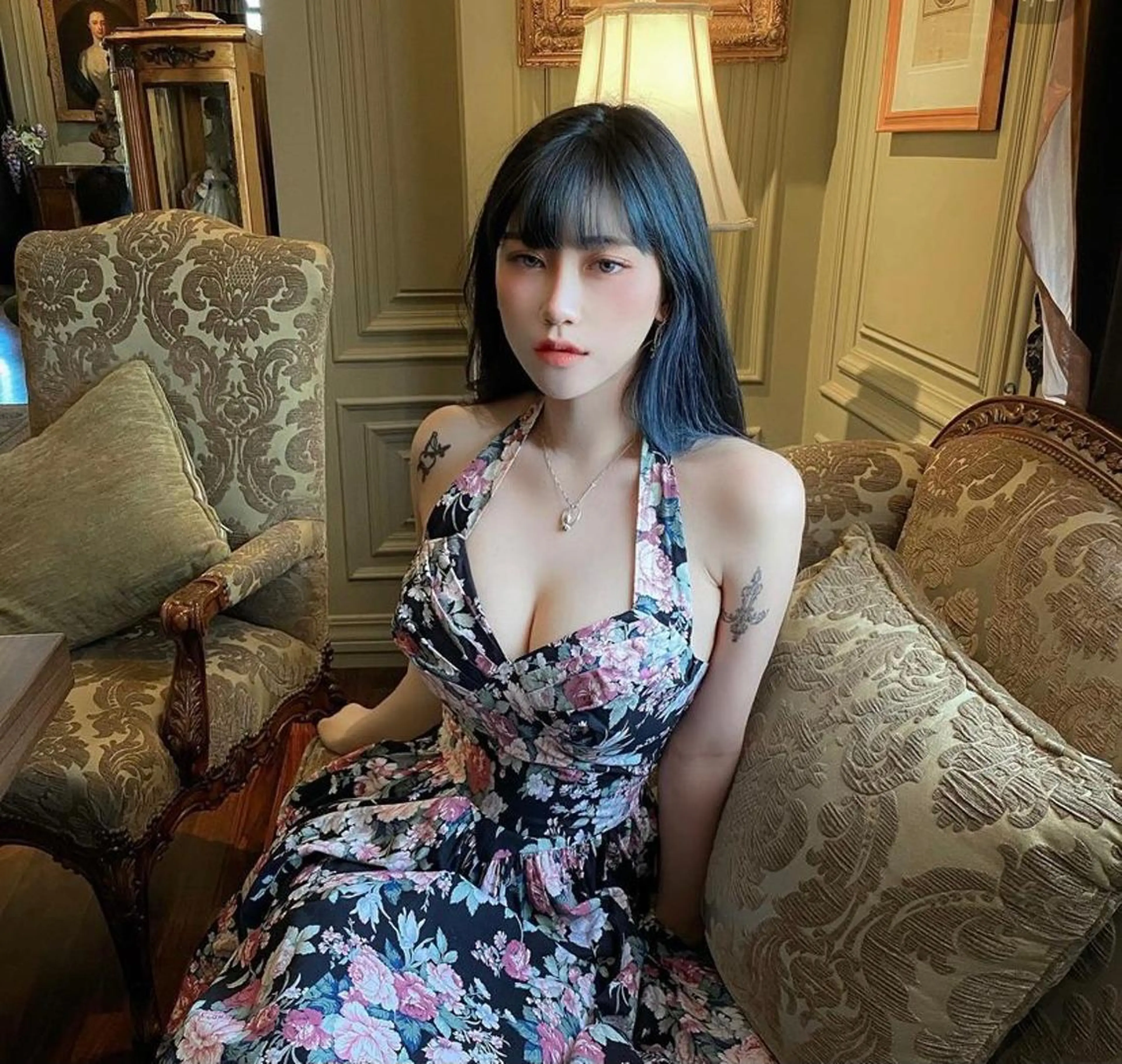 ロング カラー ヘアアレンジ ブルーカラー カット ヘアカラー トリートメント eN°byyoureshair所属・🎀トップスタイリ スト湯川響🎀のヘアスタイル