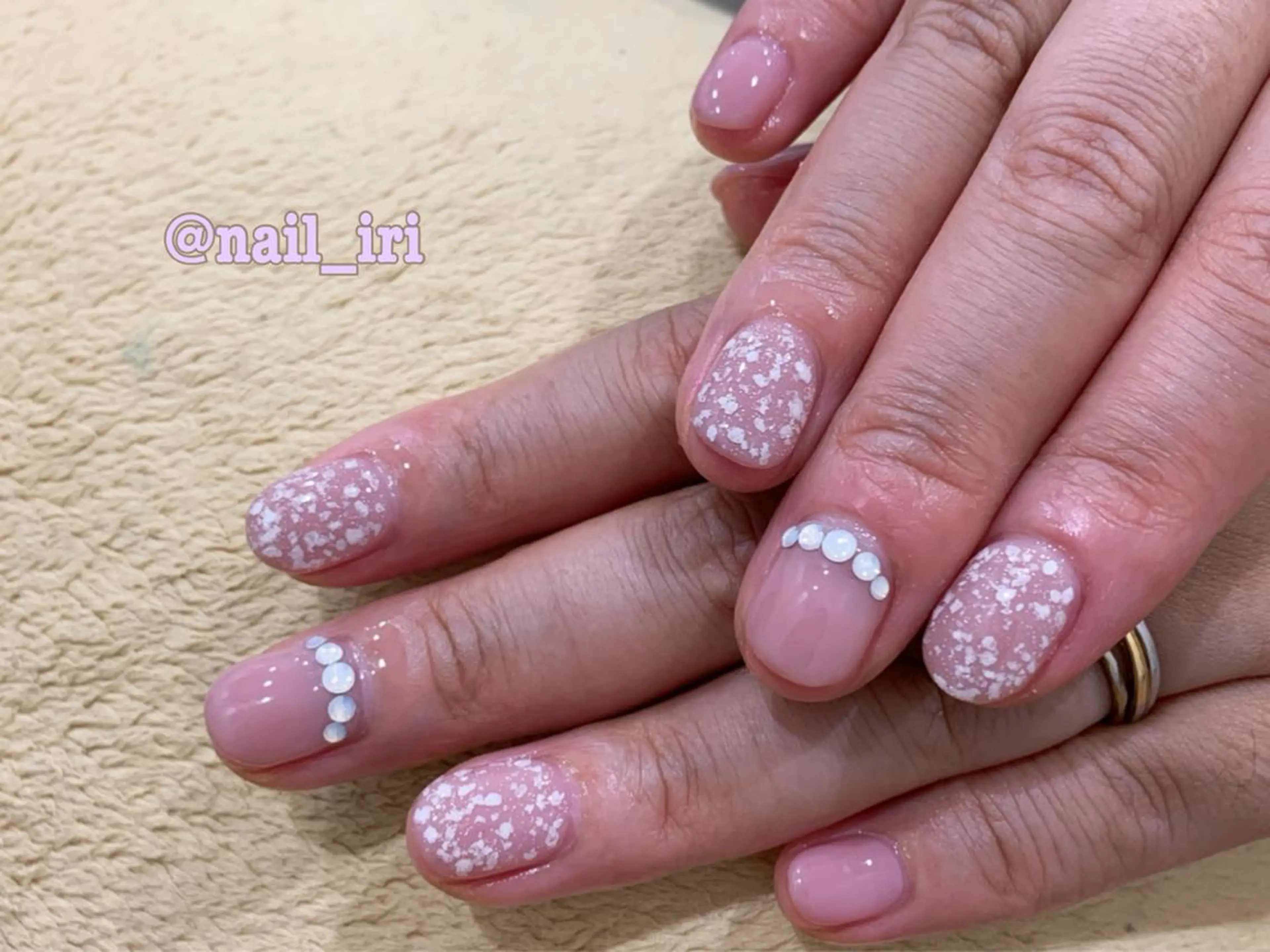 ネイル ハンドネイル 中川 愛理のネイルデザイン