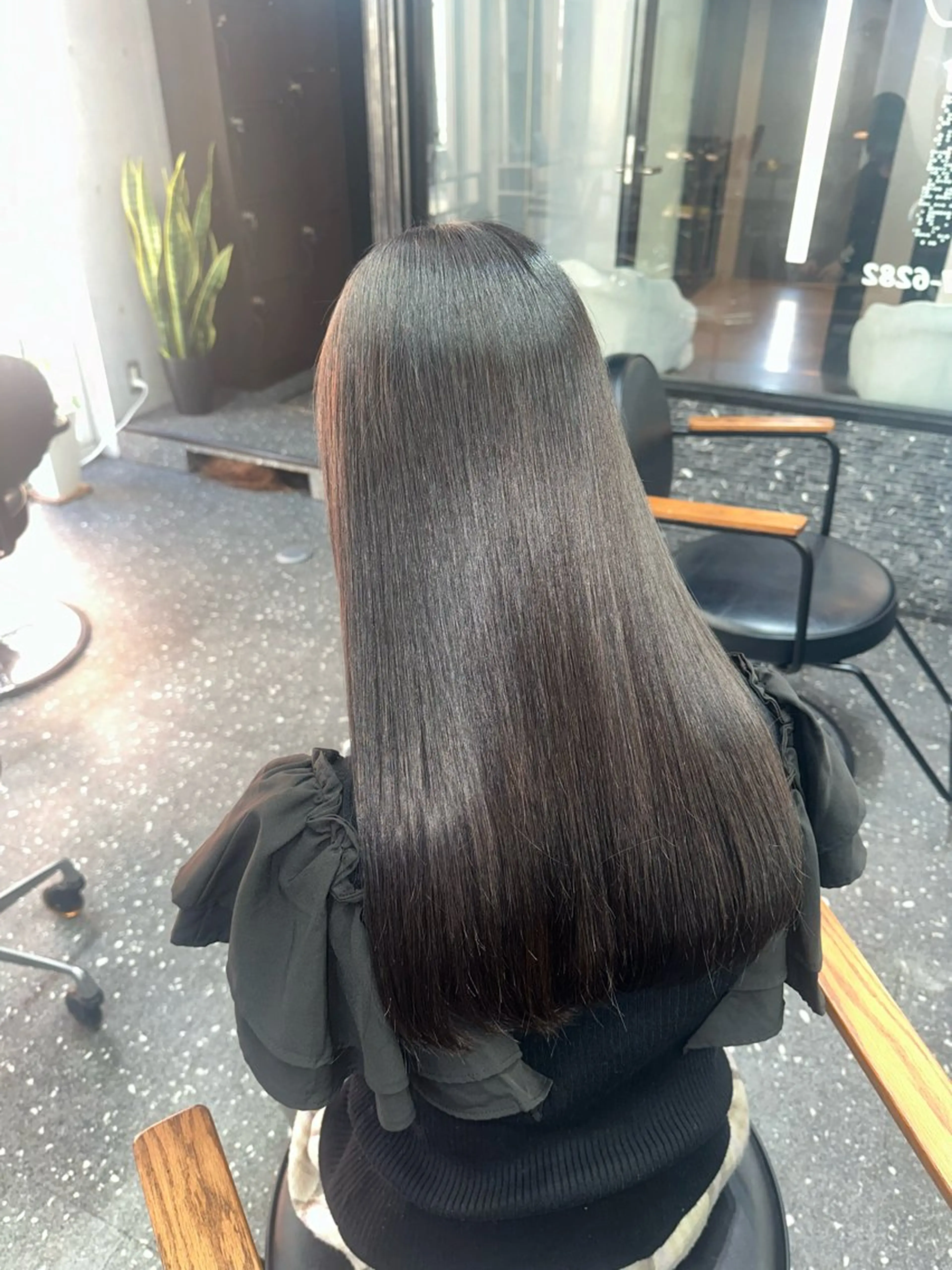 ロング カラー パーマ カット ヘアカラー 縮毛矯正 トリートメント 髪質改善⭐️縮毛矯正 中野⭐️Rinaのヘアスタイル