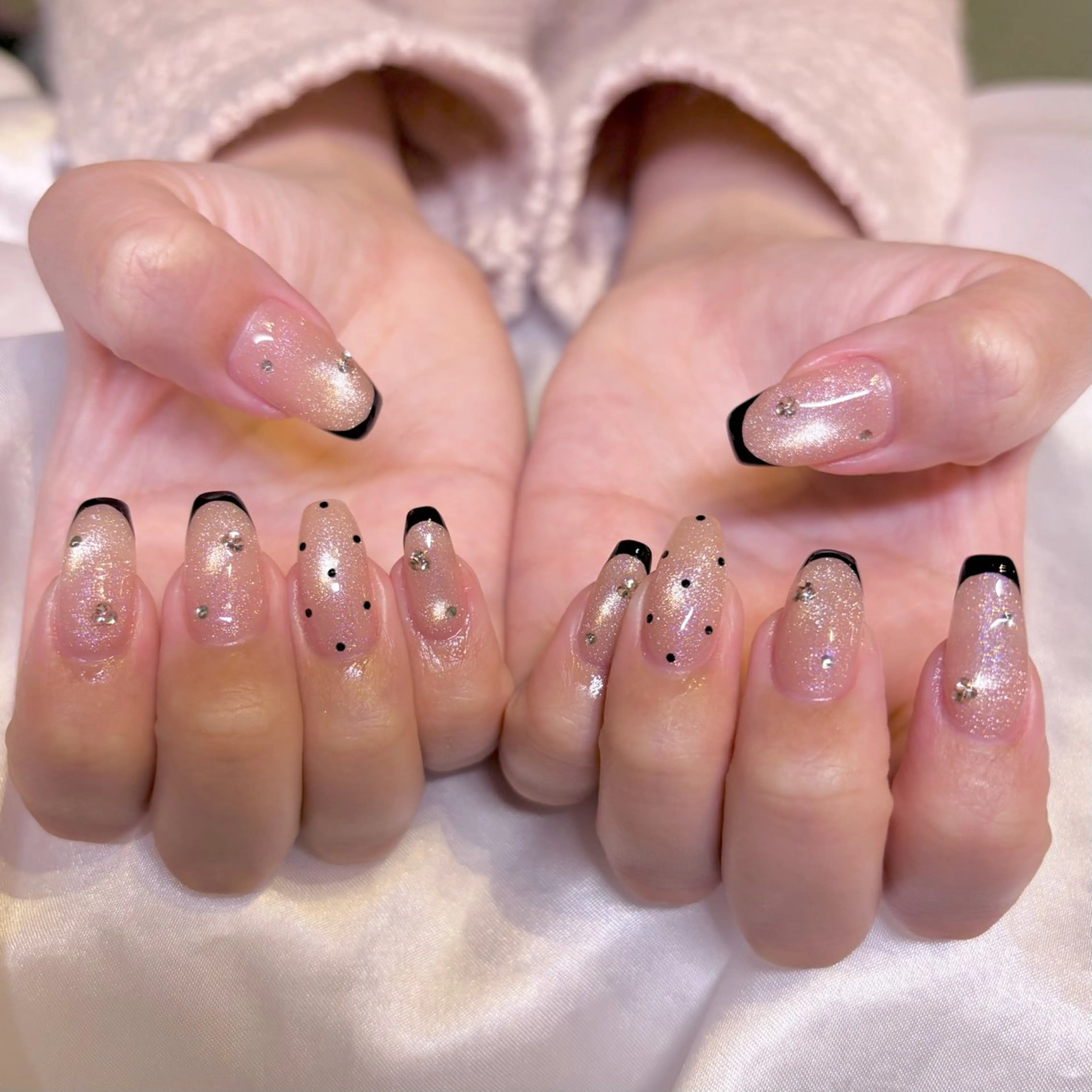 ネイル フレンチネイル ガーリー ハンドネイル nail salon e'mu💐のネイルデザイン