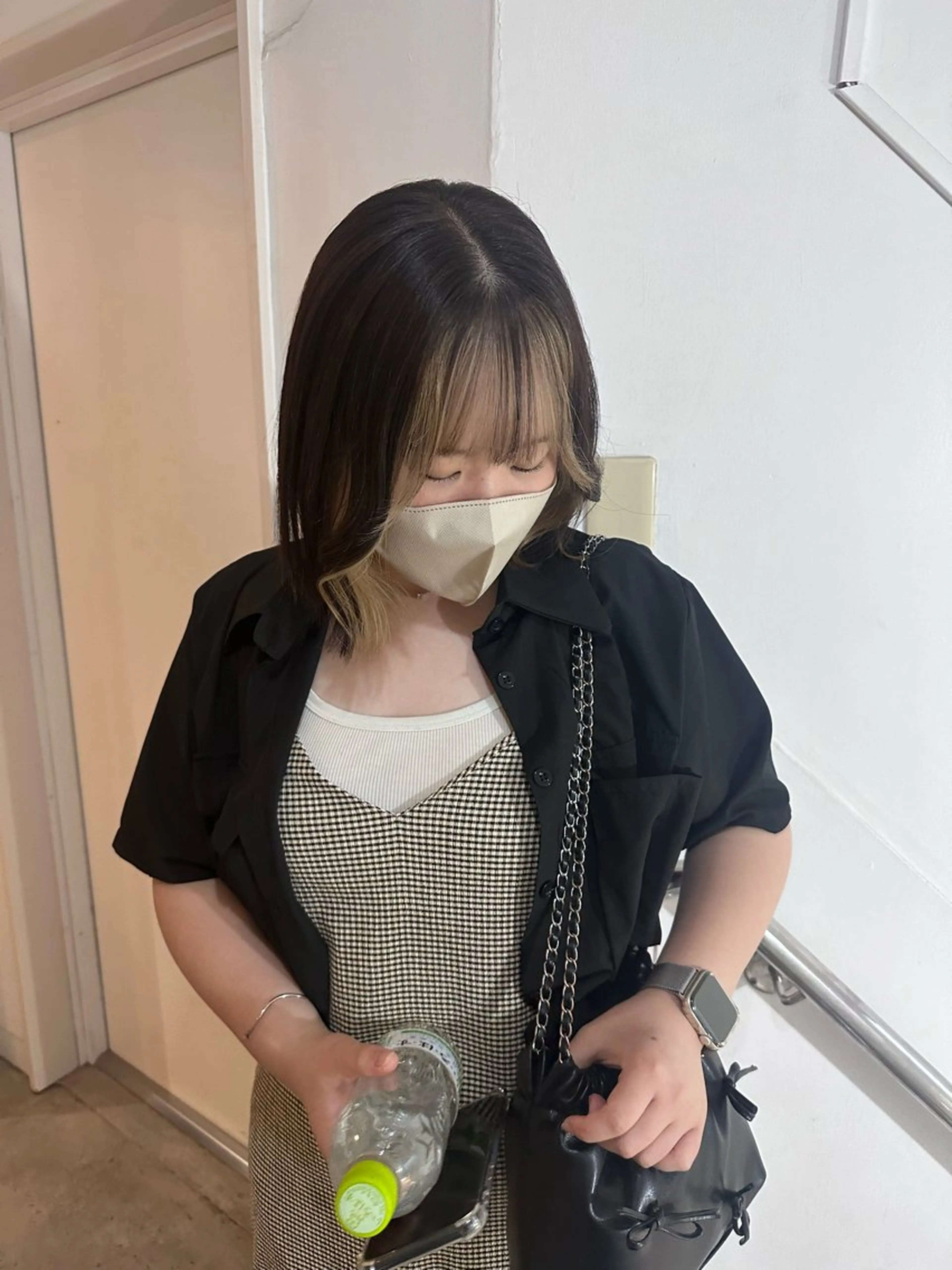 カラー ミストバング ブリーチ  フェイスフレーミング 西垣 沙也加のヘアスタイル