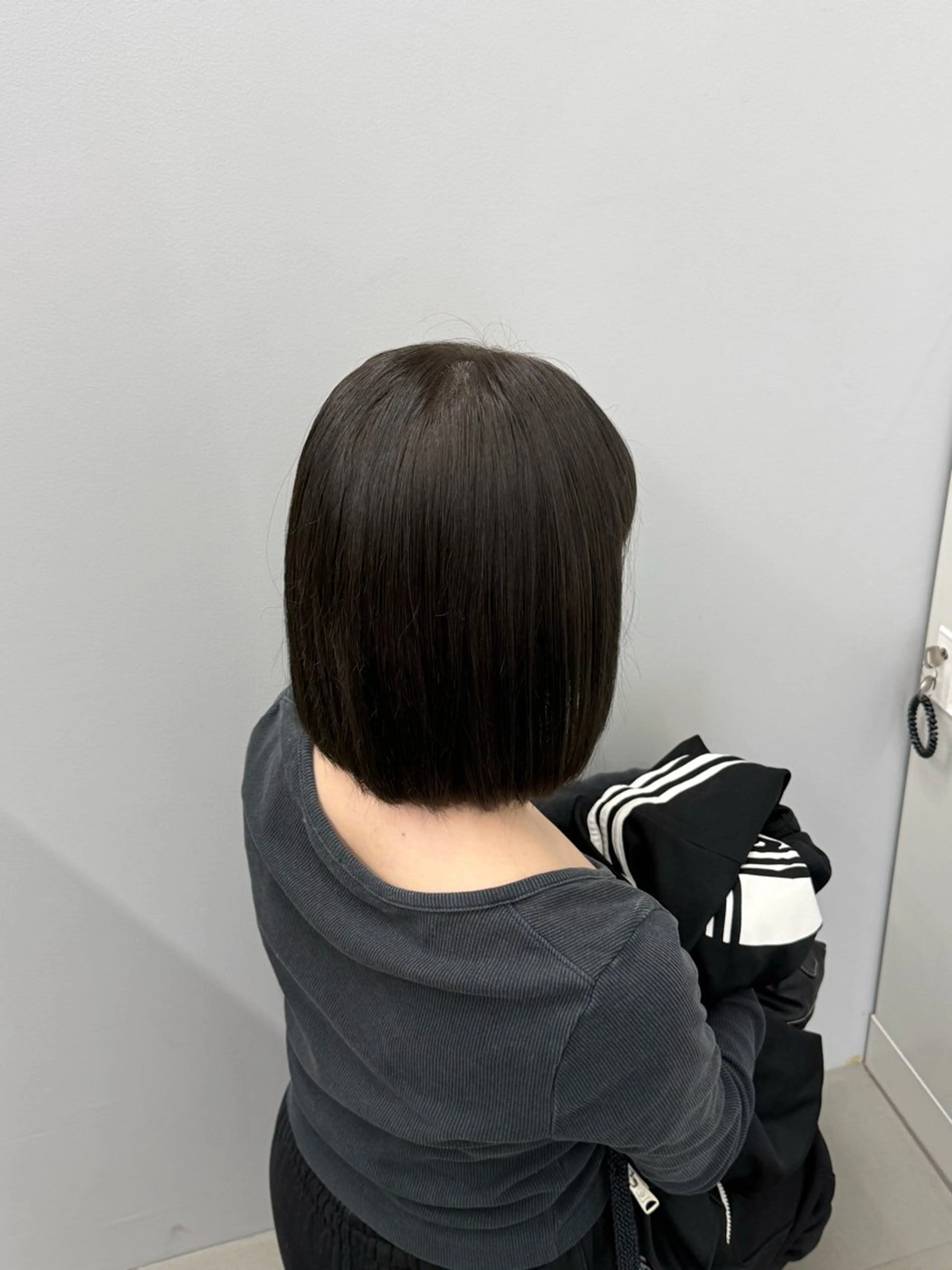 ショート カラー ブラウンカラー オリーブブラウン ヘアカラー SARINA ROCCO3rdのヘアスタイル