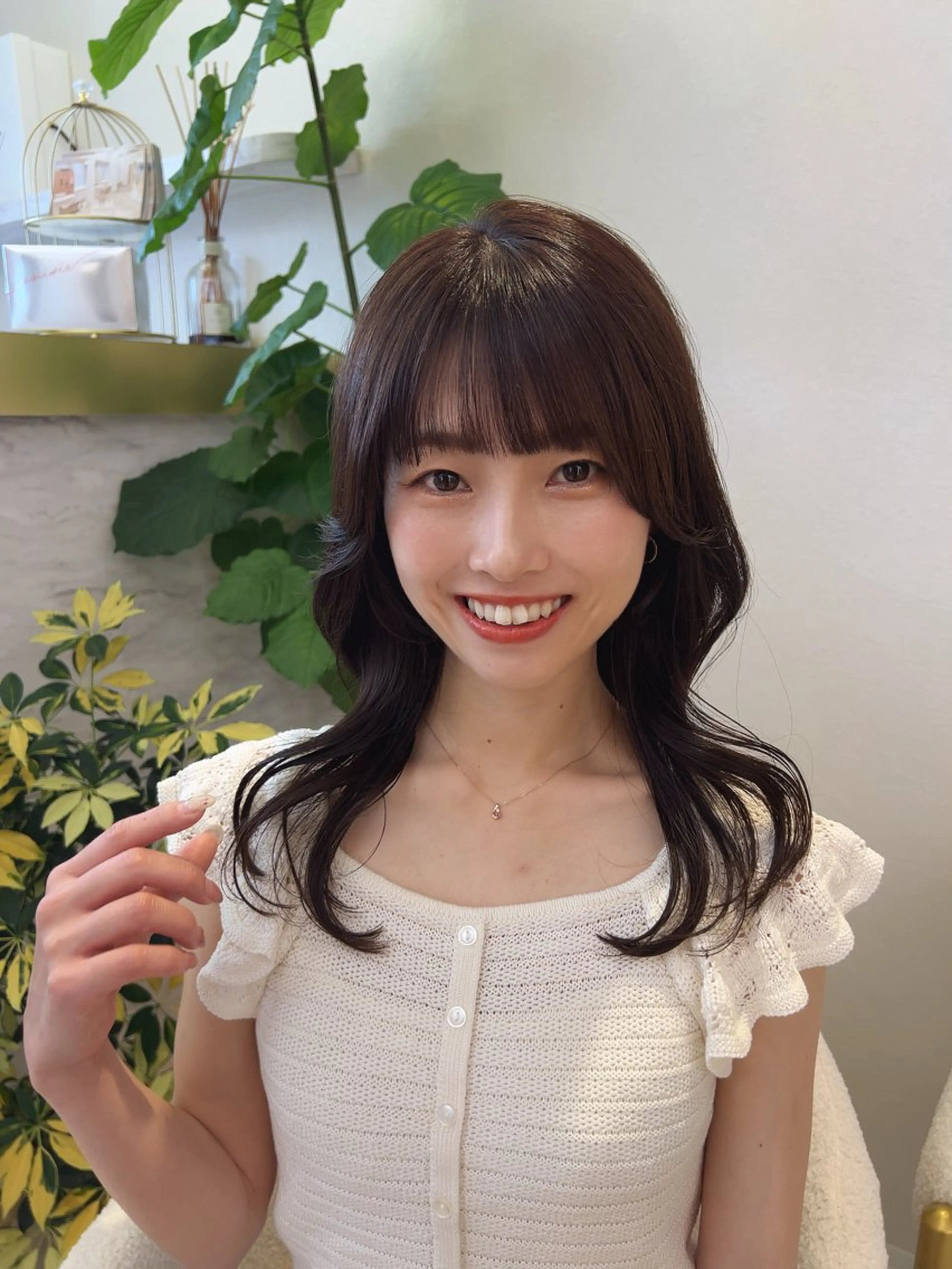 セミロング カラー カット ヘアカラー トリートメント 佐合 梨花 / ｅａｕ〈オー〉のヘアスタイル