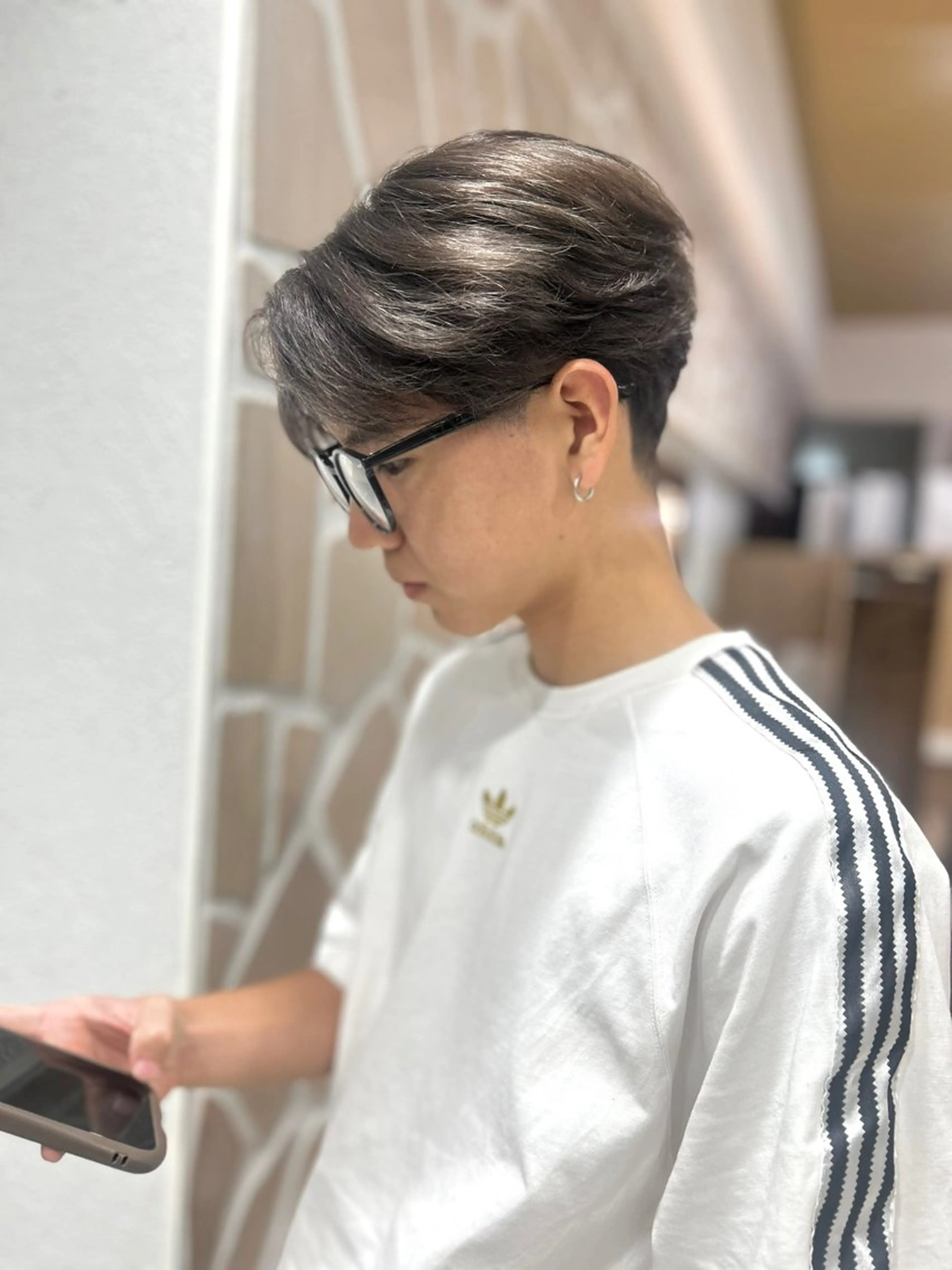 カラー メンズ メンズブリーチ メンズデザインカット メンズハイトーン メンズ韓国風 メンズウルフカット カット ヘアカラー トリートメント CIEL 難波店所属・🎀透明感/レイヤ ー/Kotona🎀のヘアスタイル