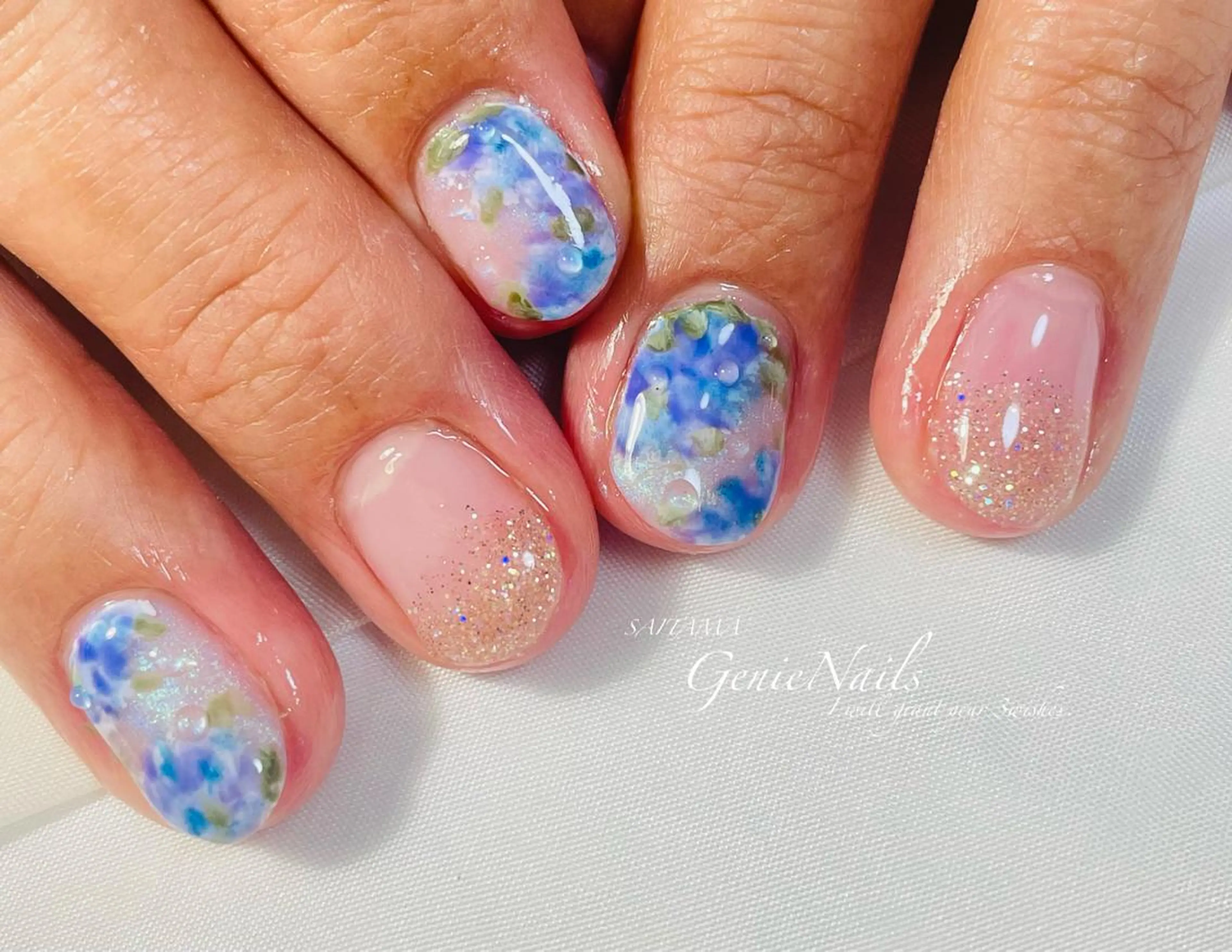 ネイル ロングネイル ニュアンスネイル 夏ネイル Genie Nailsのネイルデザイン
