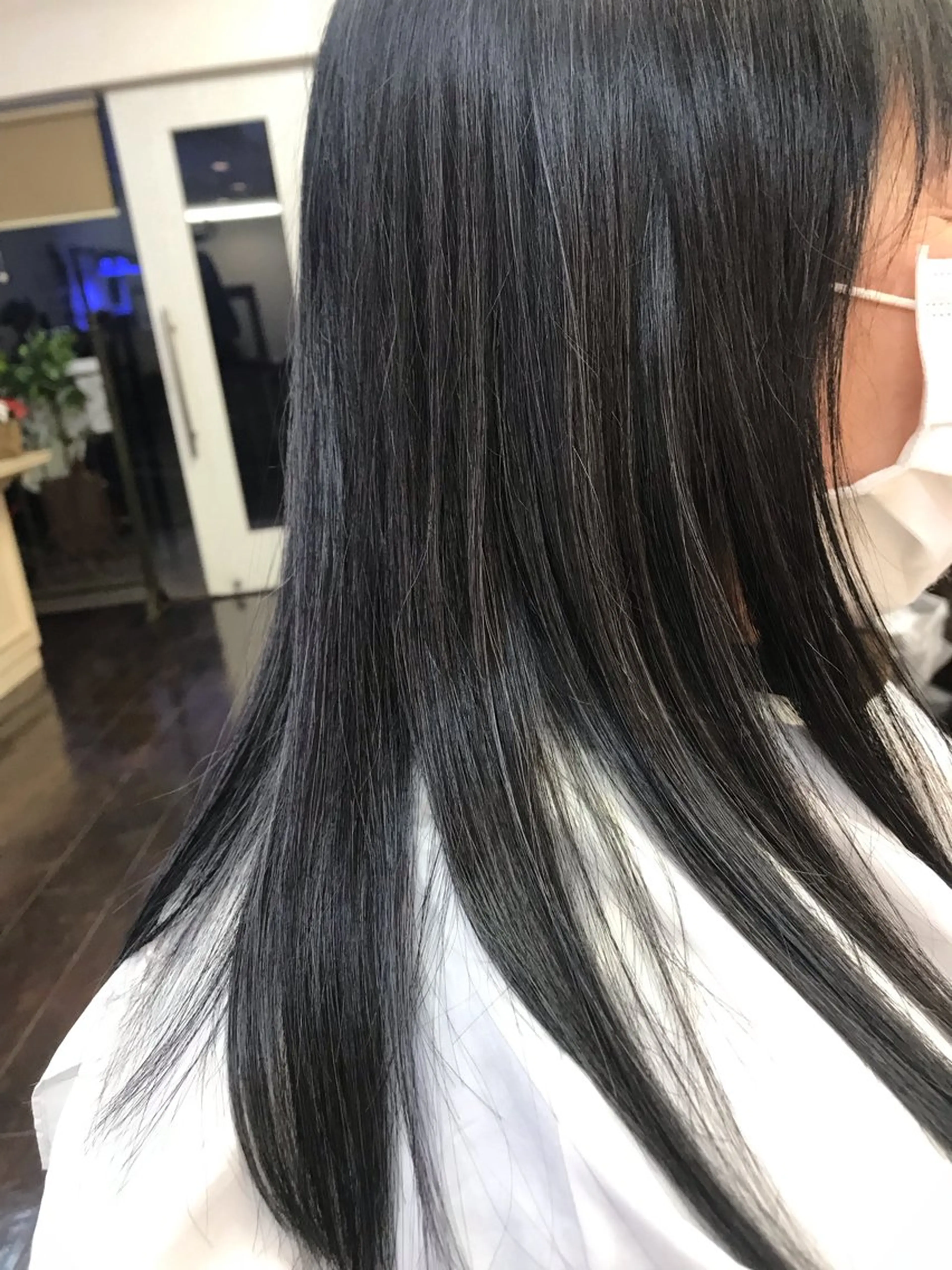 セミロング カラー 桧山 真のヘアスタイル