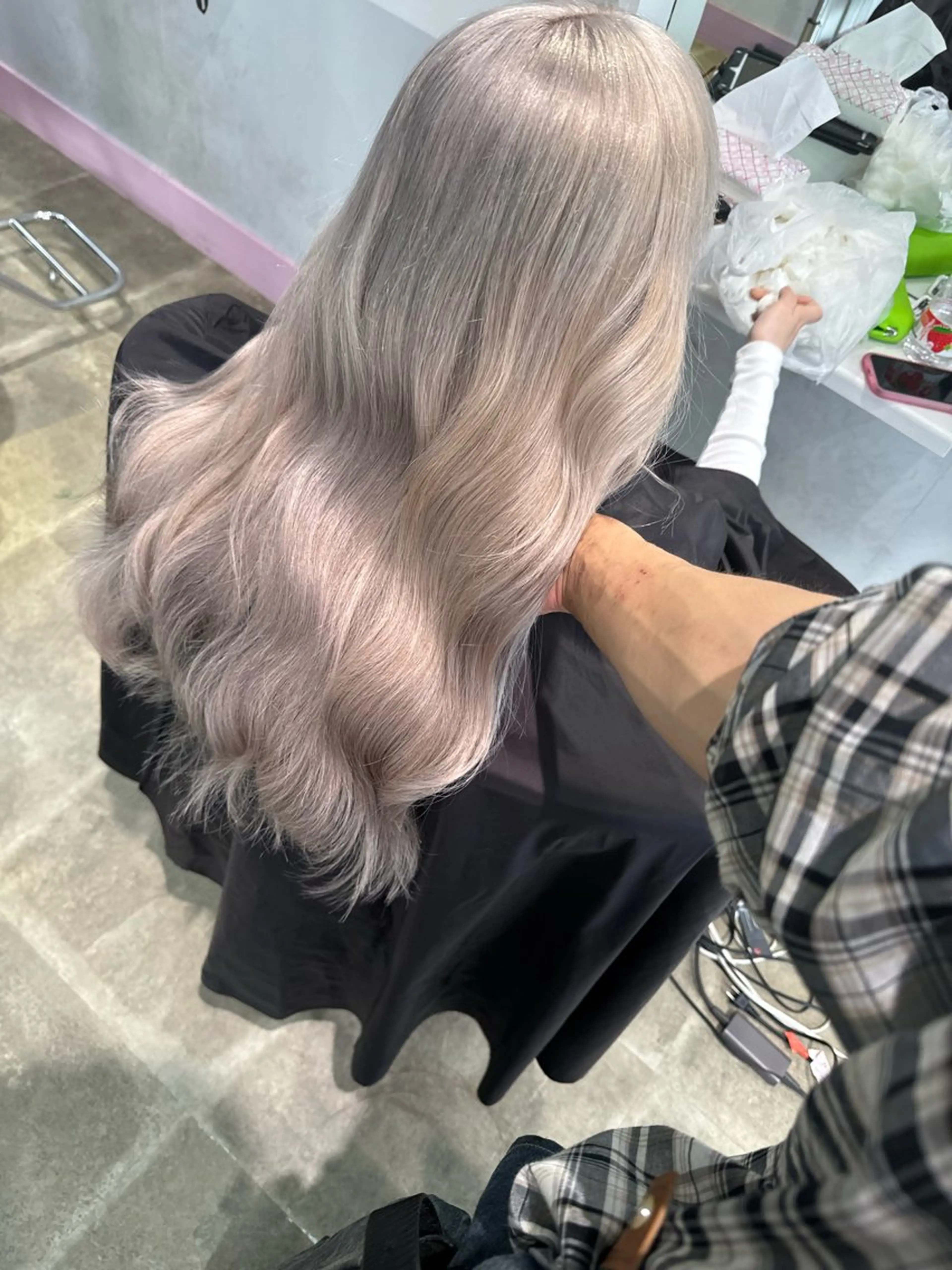 ロング ヘアカラー トリートメント Lit.豊橋 夏目のヘアスタイル