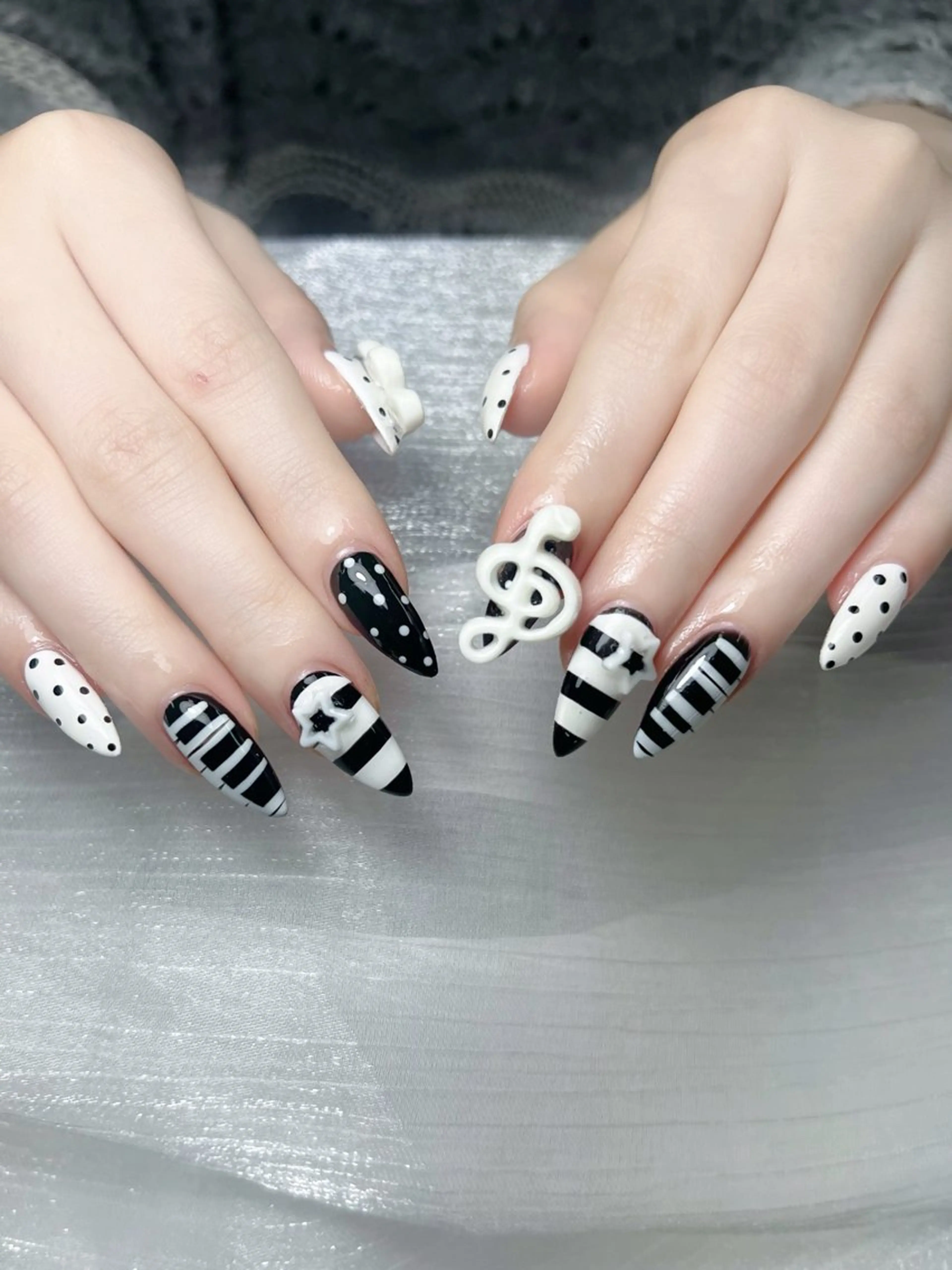 ネイル ハンドネイル KING_NAIL YUMIのネイルデザイン