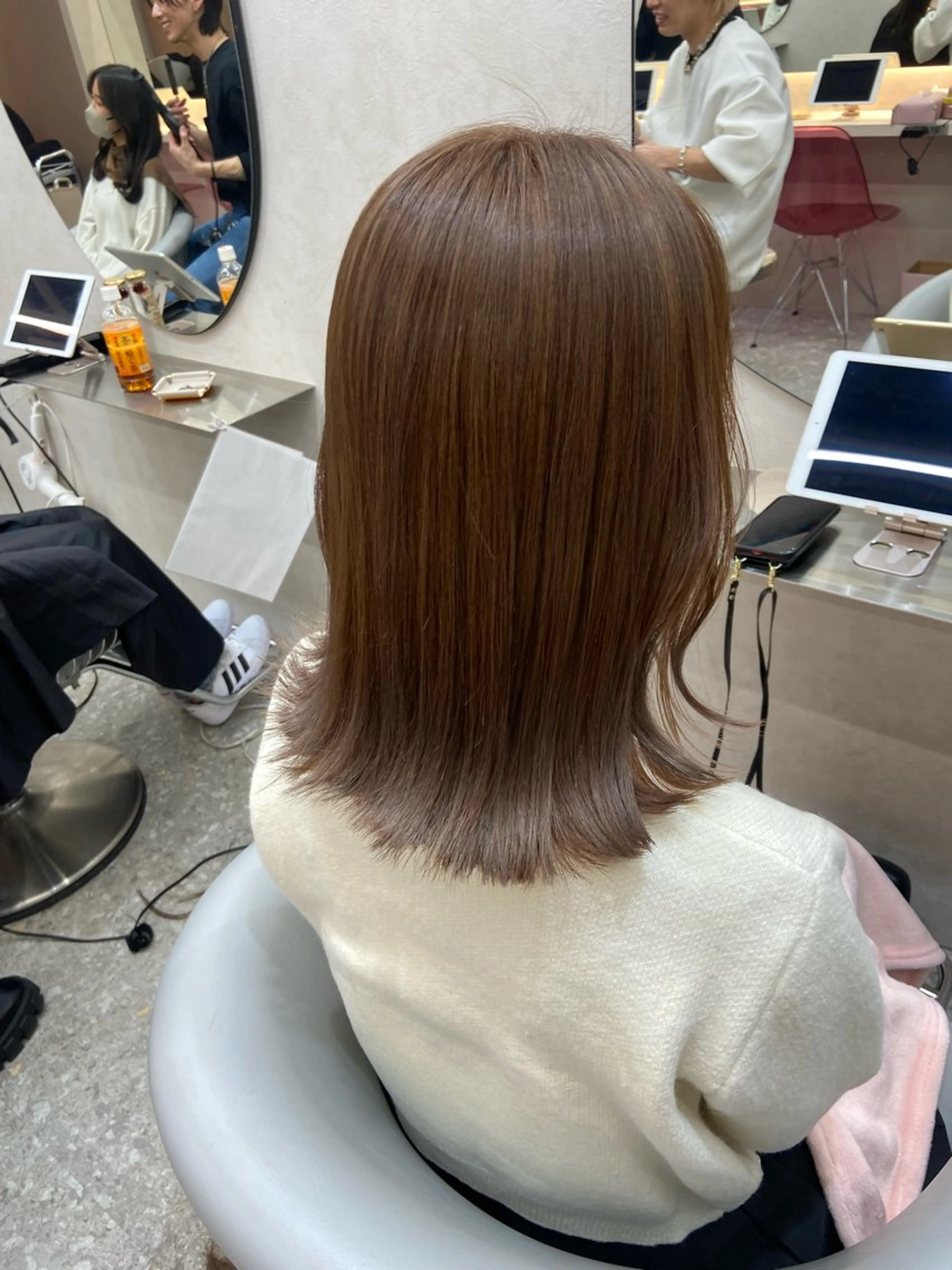 ミディアム カラー ベージュカラー ブリーチ ケアブリーチ ダブルカラー ミルクティーベージュ 新宿/韓国ヘア 中明度カラー/かやのヘアスタイル