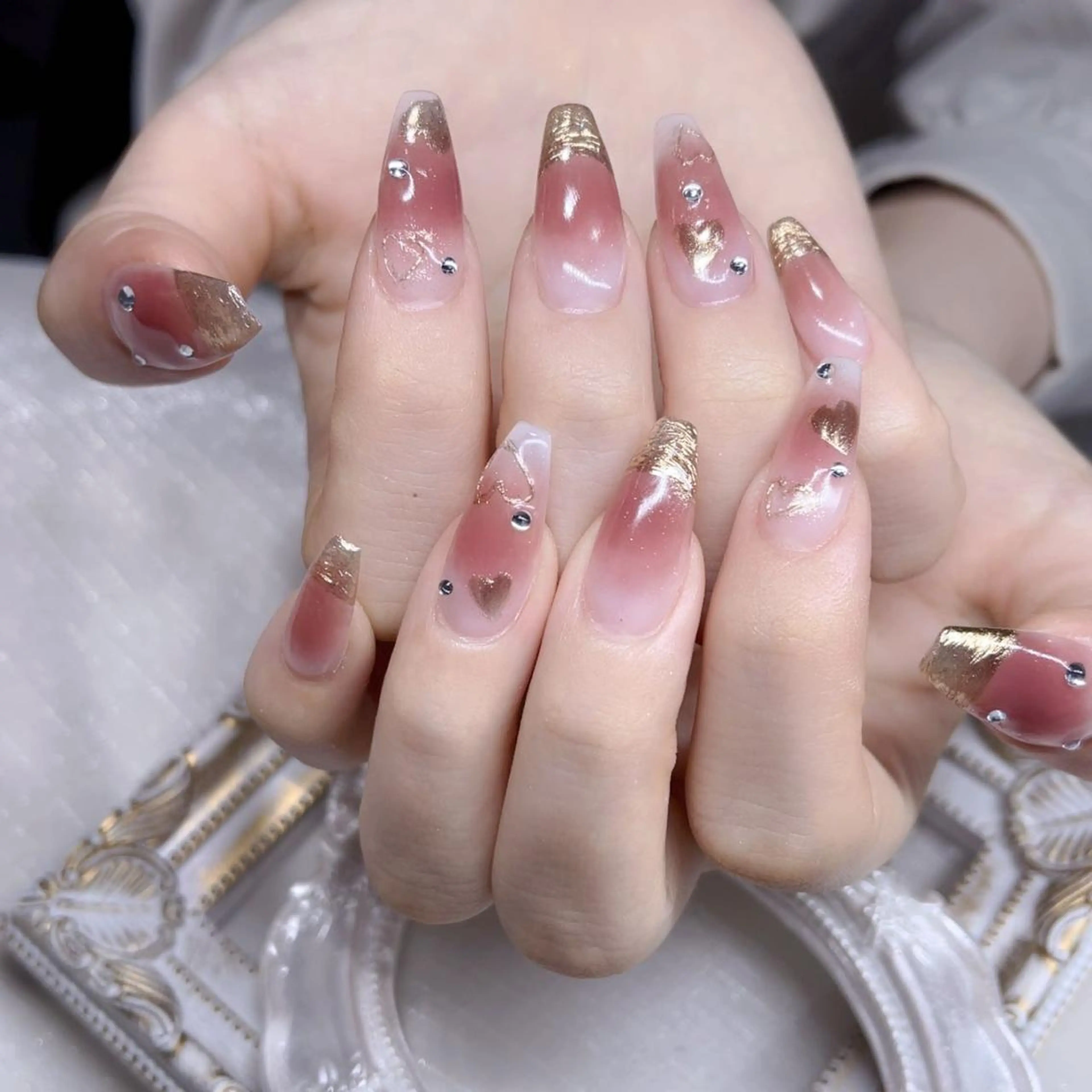 ネイル Queens PUPUのネイルデザイン