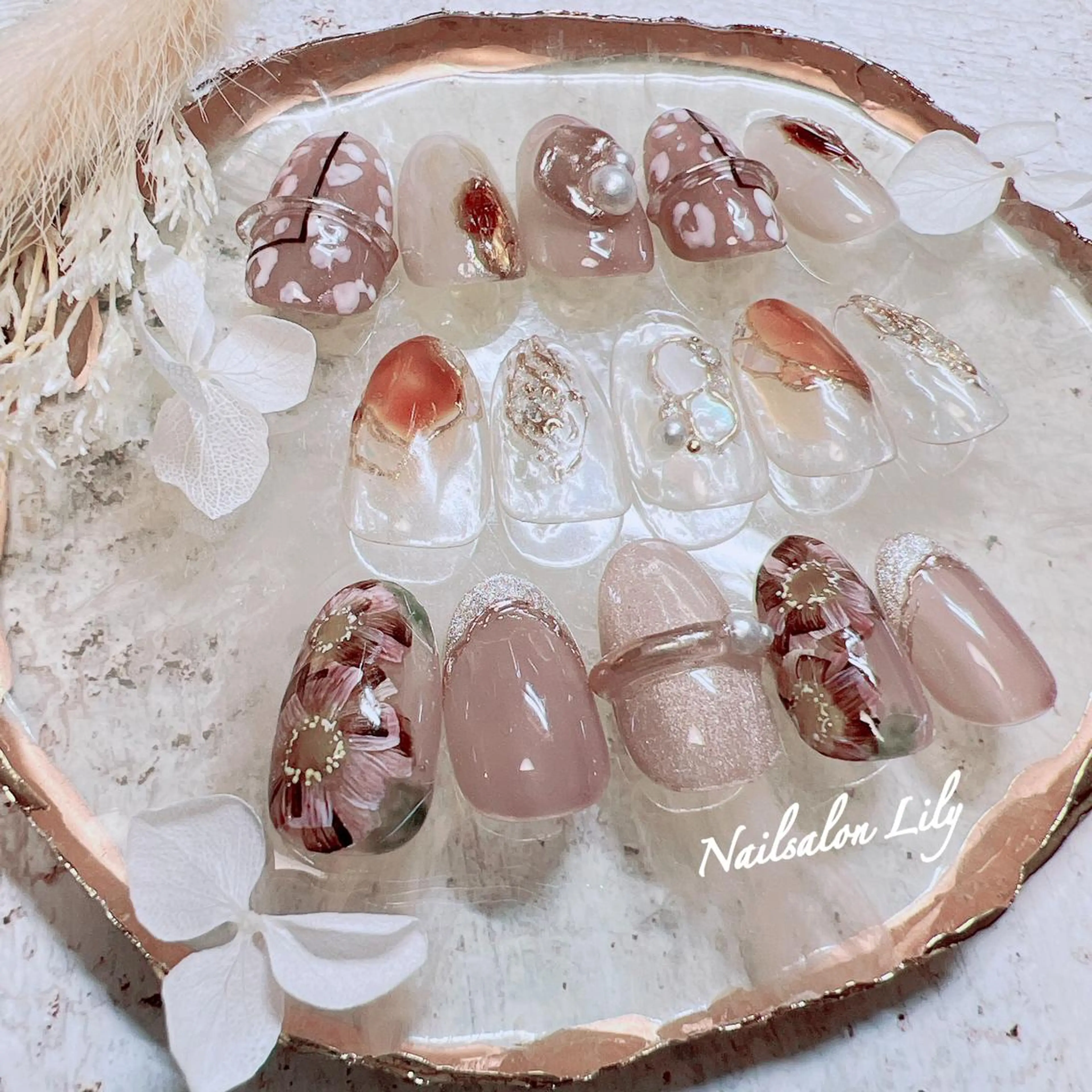 ネイル Lily*nail 🌻Mii🌻のネイルデザイン