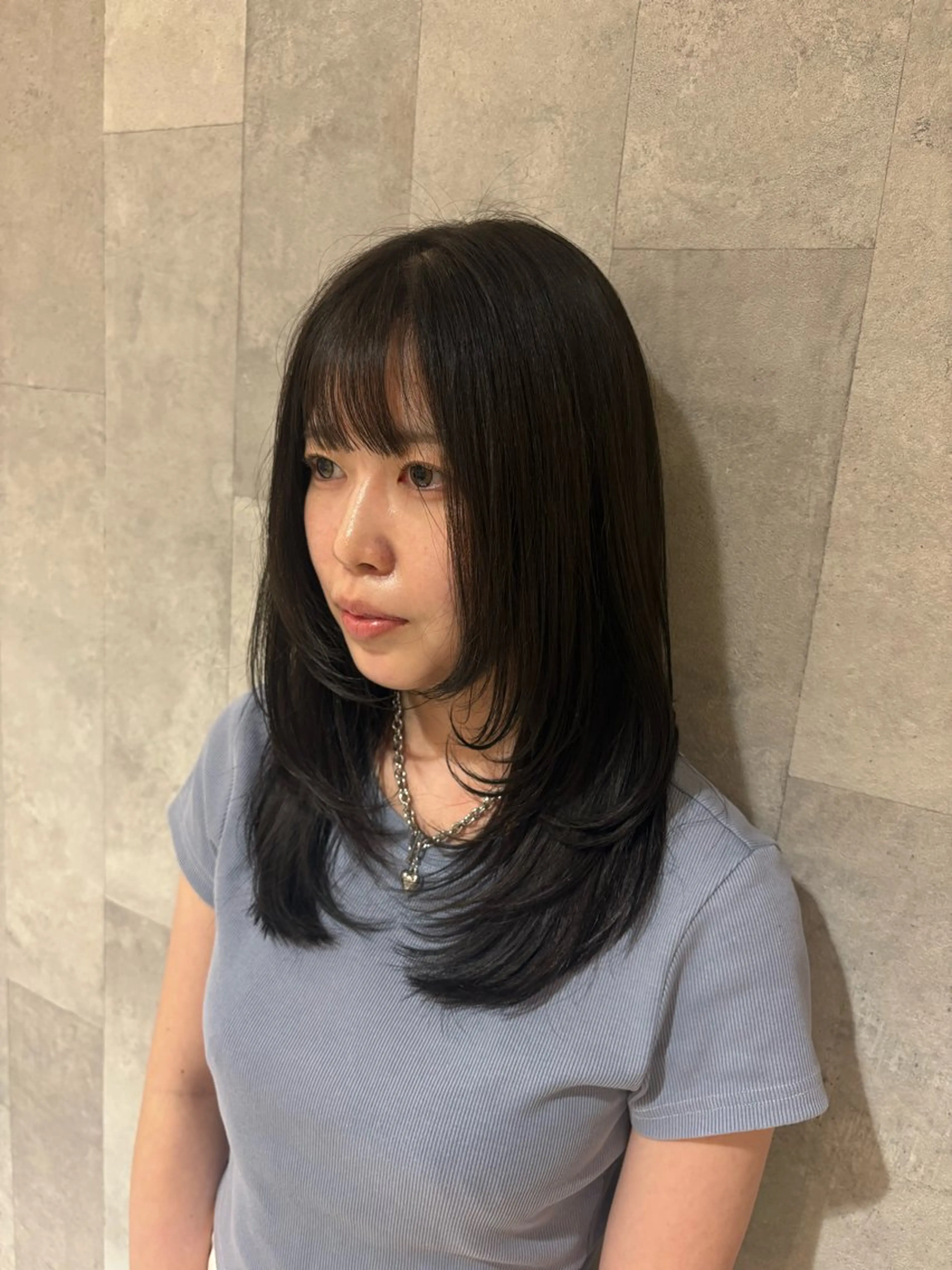 セミロング 顔まわりレイヤー 韓国風ヘア レイヤーカット SEA BELLE YASUのヘアスタイル