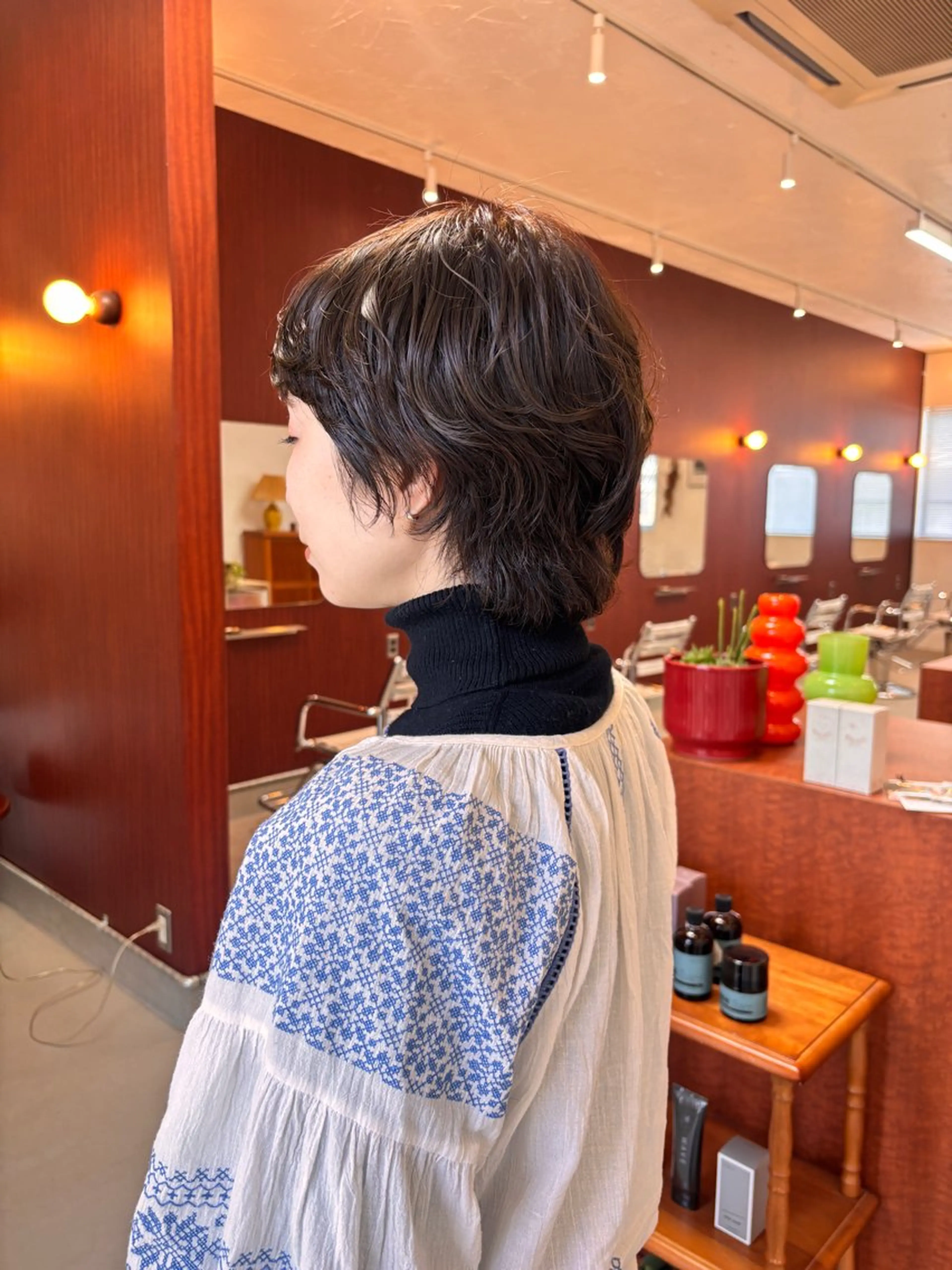 ショート カラー アッシュ アッシュブラウン ブラウンカラー ヘアカラー illatos サヤナのヘアスタイル