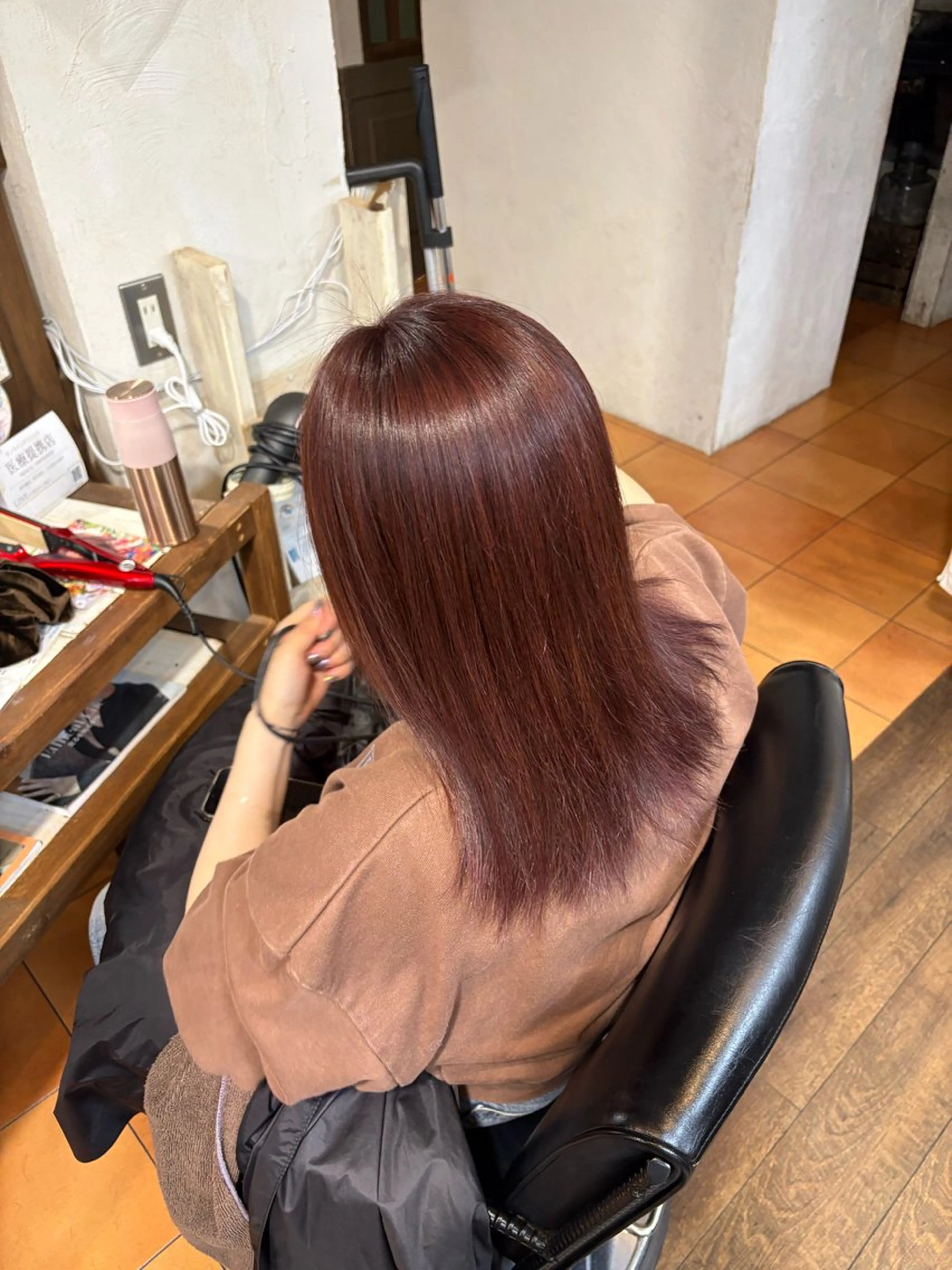 セミロング カラー ブラウンカラー ピンクカラー ピンクブラウン 元山 透明感艶カラー 🌻レイヤーカットのヘアスタイル