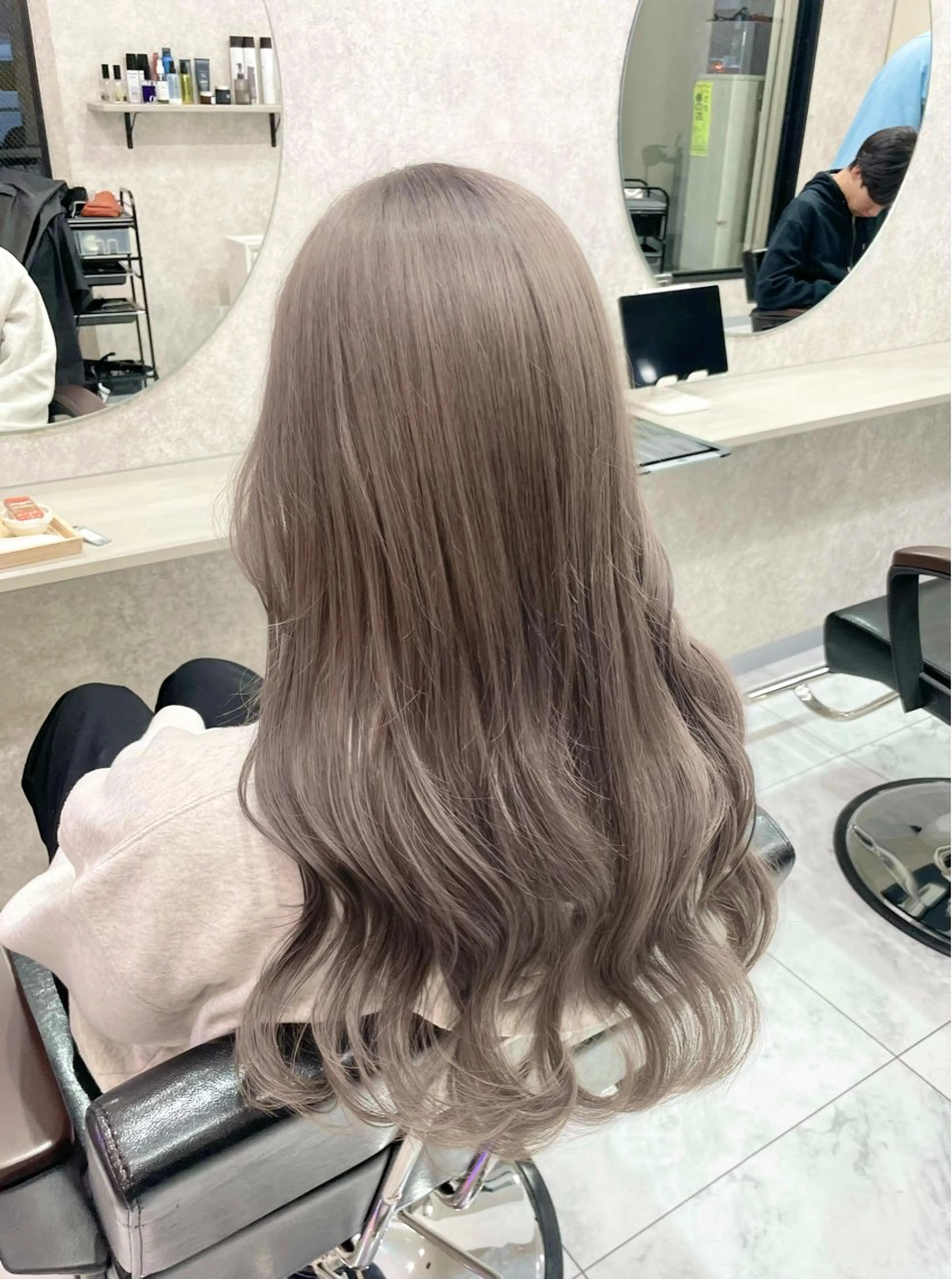 ロング 🦋ハイトーン🦋 石山 希理🦋のヘアスタイル