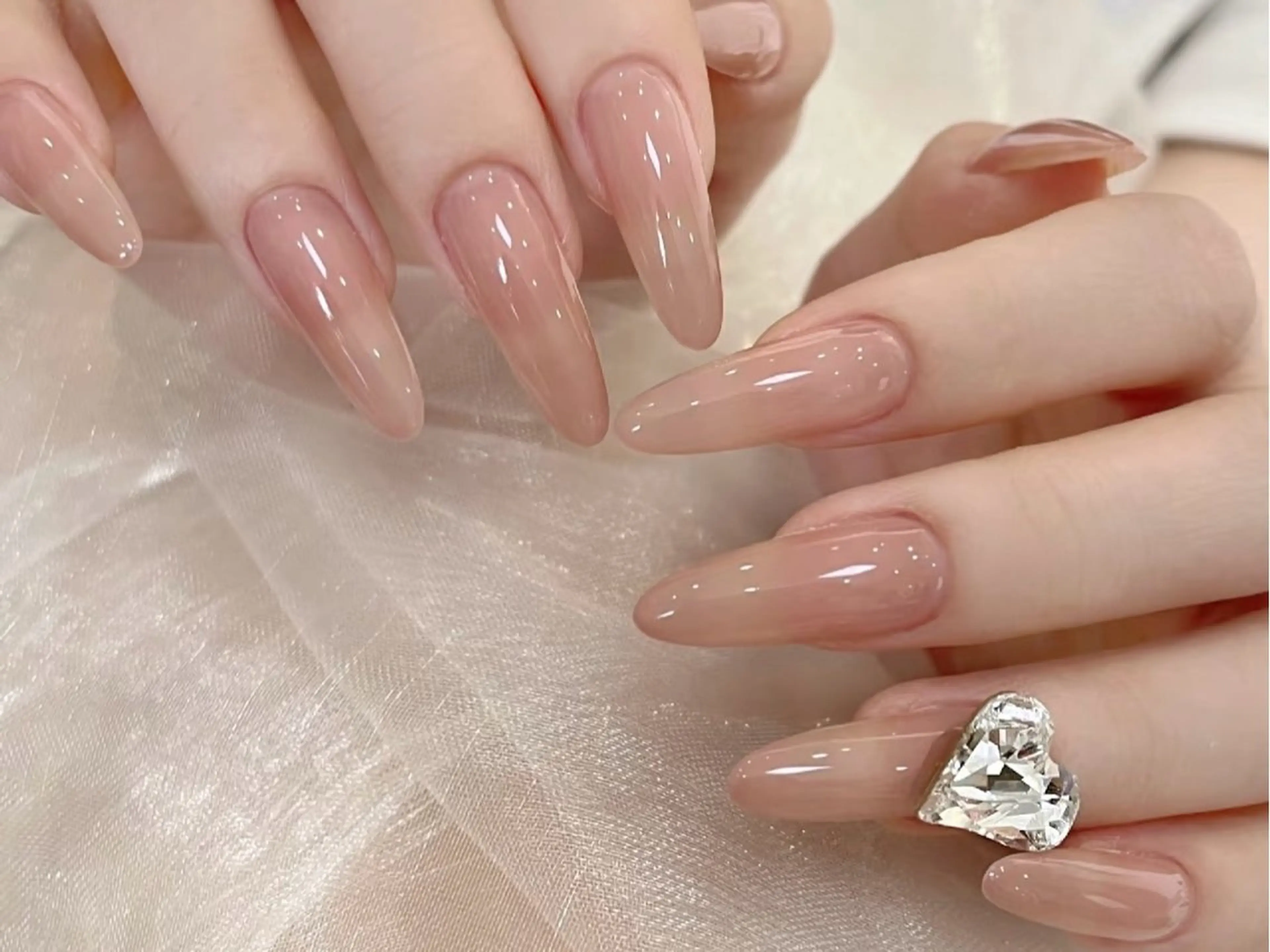 メンズ ネイル アートネイル フレンチネイル ジェルネイル キラキラネイル パラジェル ハンドネイル Bloom スカルプ専門店のネイルデザイン