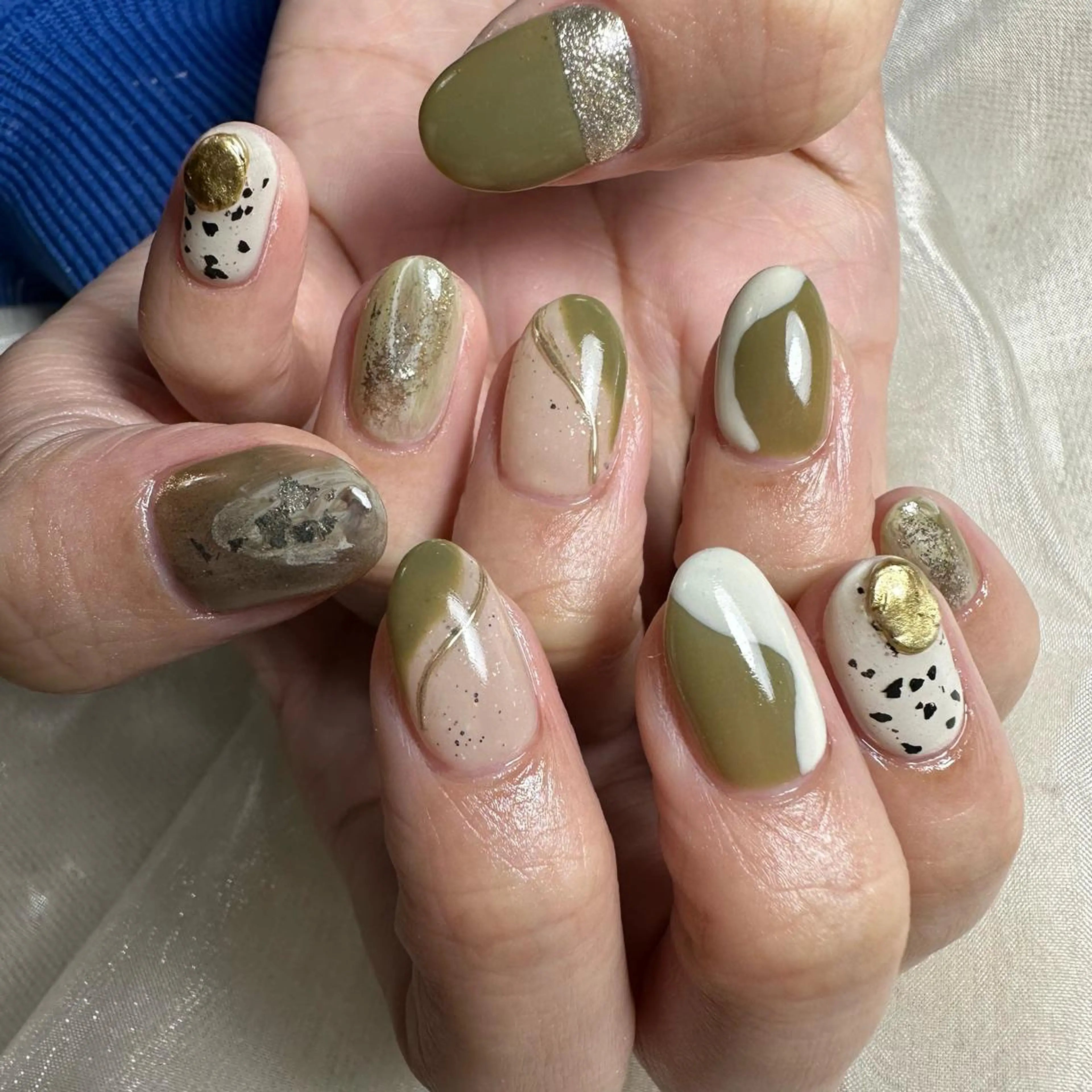 ネイル ハンドネイル 里見 麗のネイルデザイン