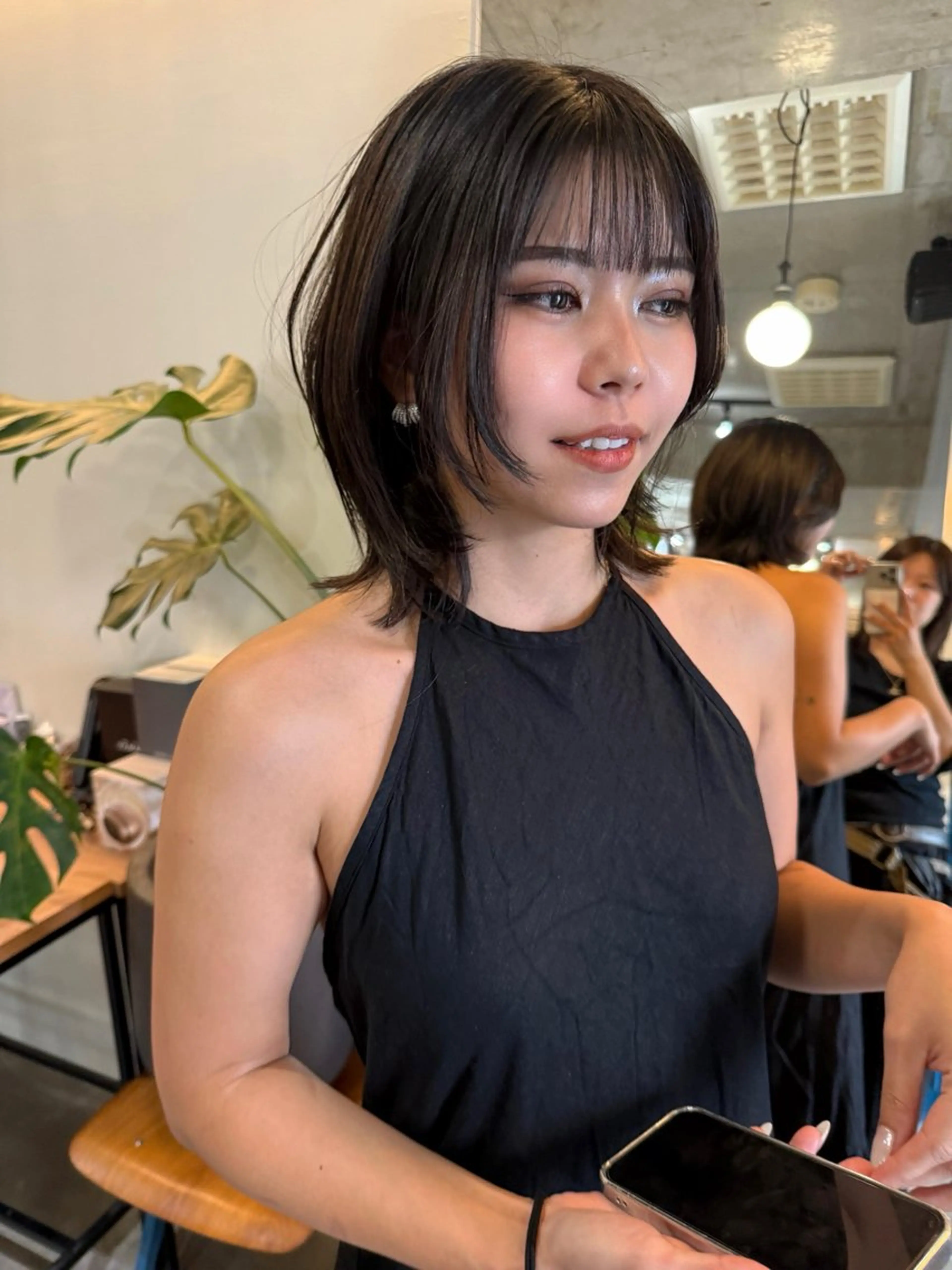 ミディアム ボブ レイヤーカット シャギー カット ヘアカラー レイヤーカット\ウル フ　chinatsuのヘアスタイル