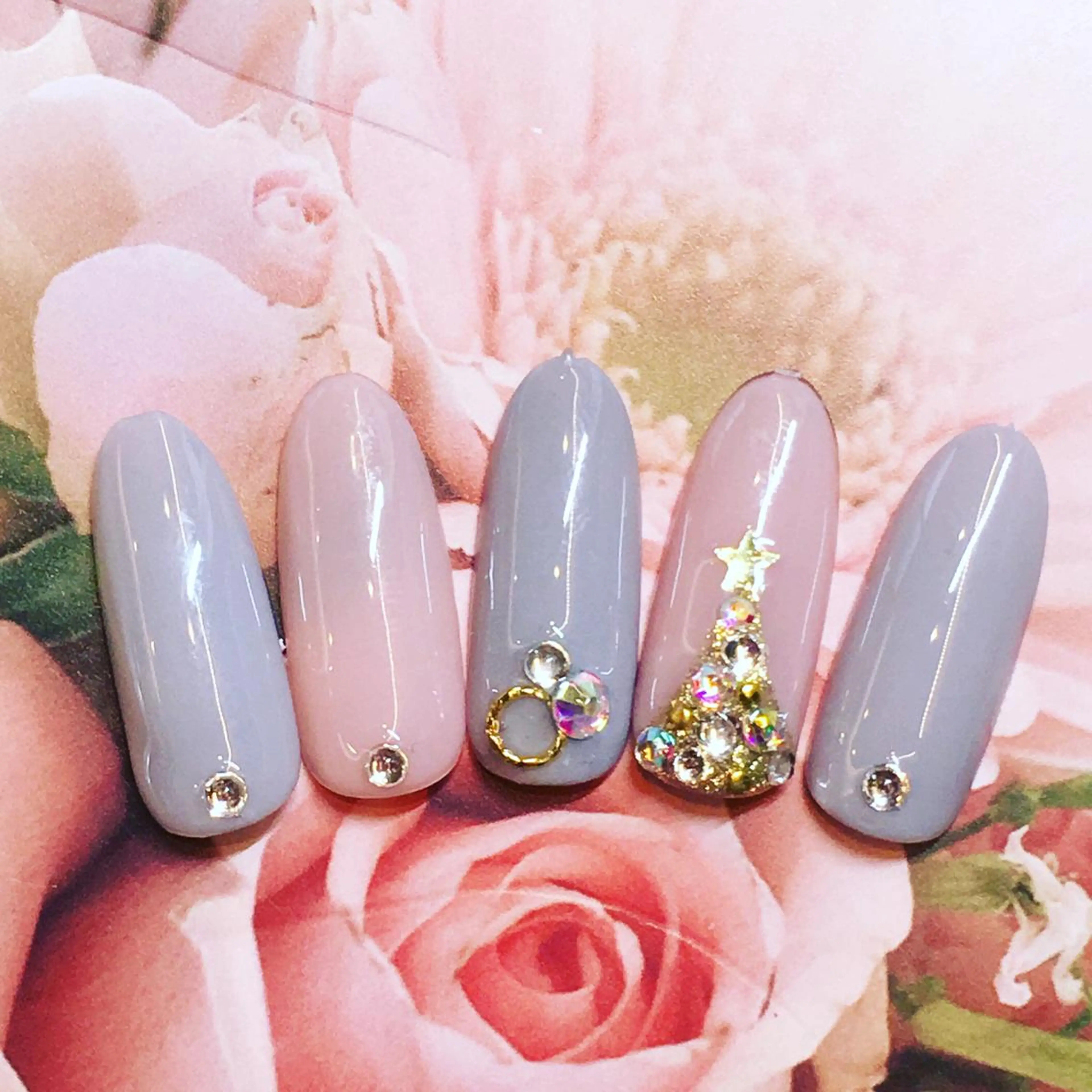 ネイル フットネイル ジェルネイル パラジェル 冬ネイル クリスマス clover nailのネイルデザイン