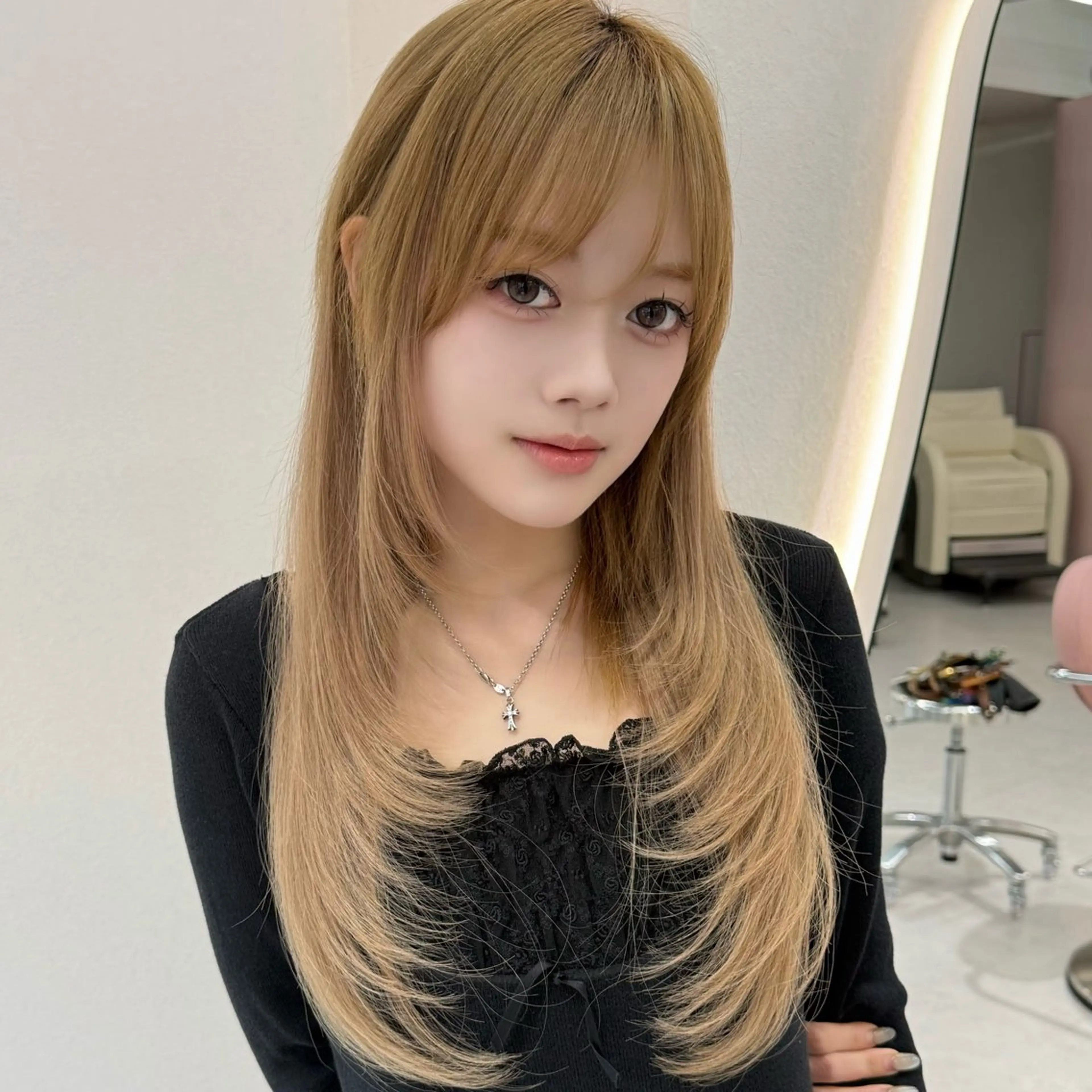 ロング レイヤーカット カット ヘアカラー 鍋田/ 渋谷/ 縮毛矯正／レイヤーのヘアスタイル