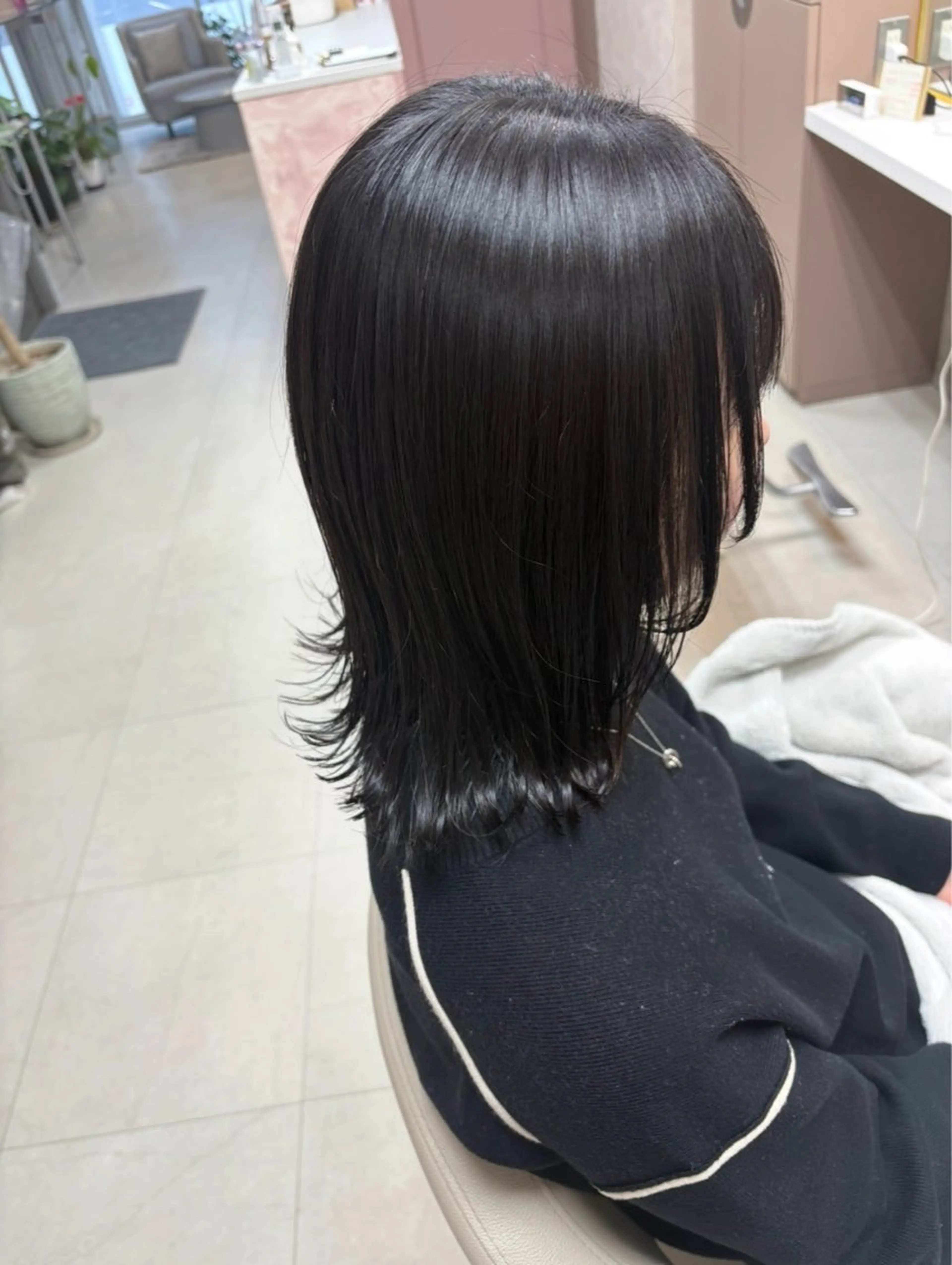 ミディアム カット ヘッドスパ 坂本 沙也加のヘアスタイル