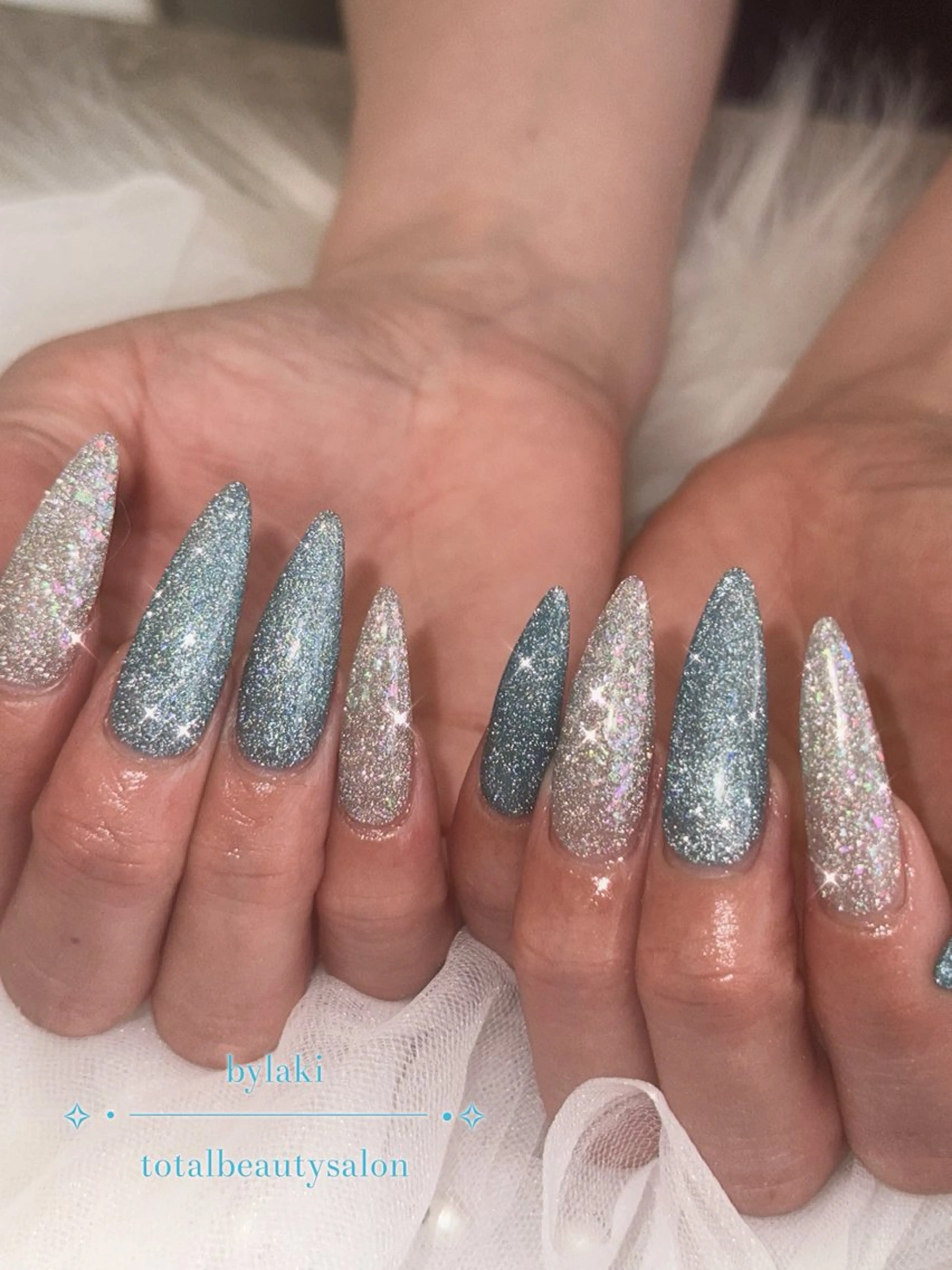 ネイル フラッシュネイル bylaki🌈 RENAのネイルデザイン