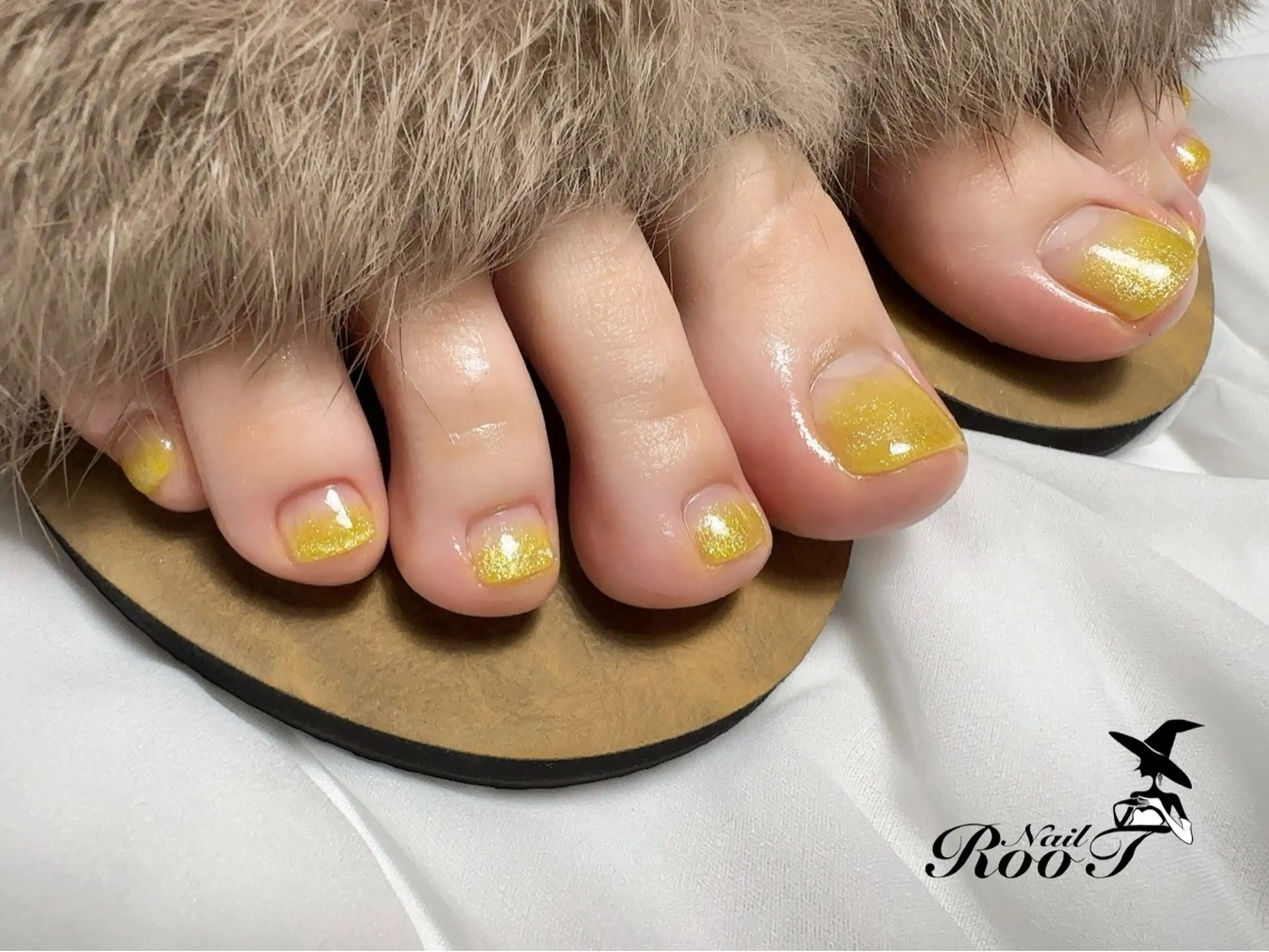 ネイル マグネットネイル フットネイル RooT Nailのネイルデザイン