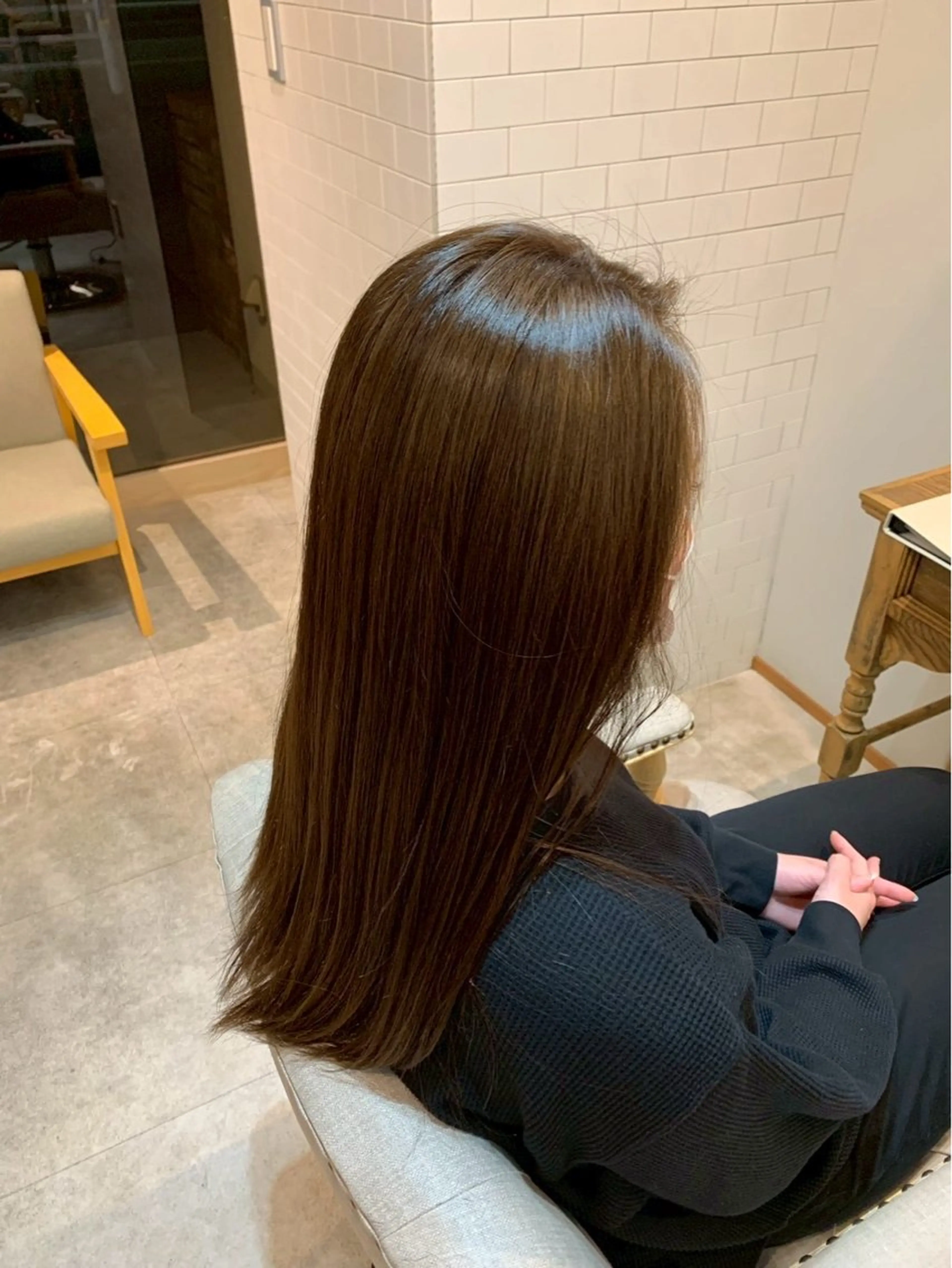 カラー アッシュ ヘアカラー 猿渡 桃花のヘアスタイル