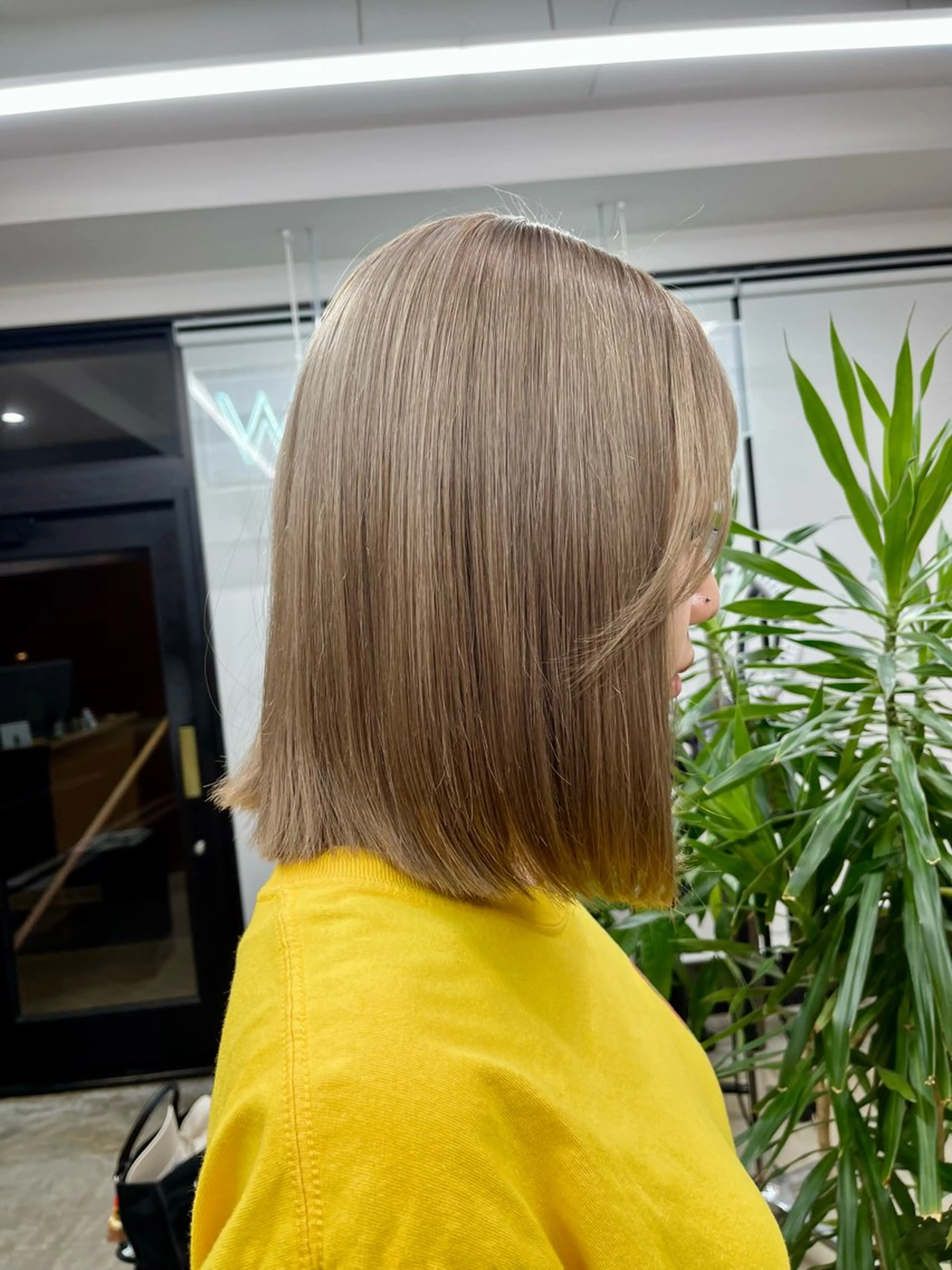 ショート カット ヘアカラー LOBBY HIMERIのヘアスタイル