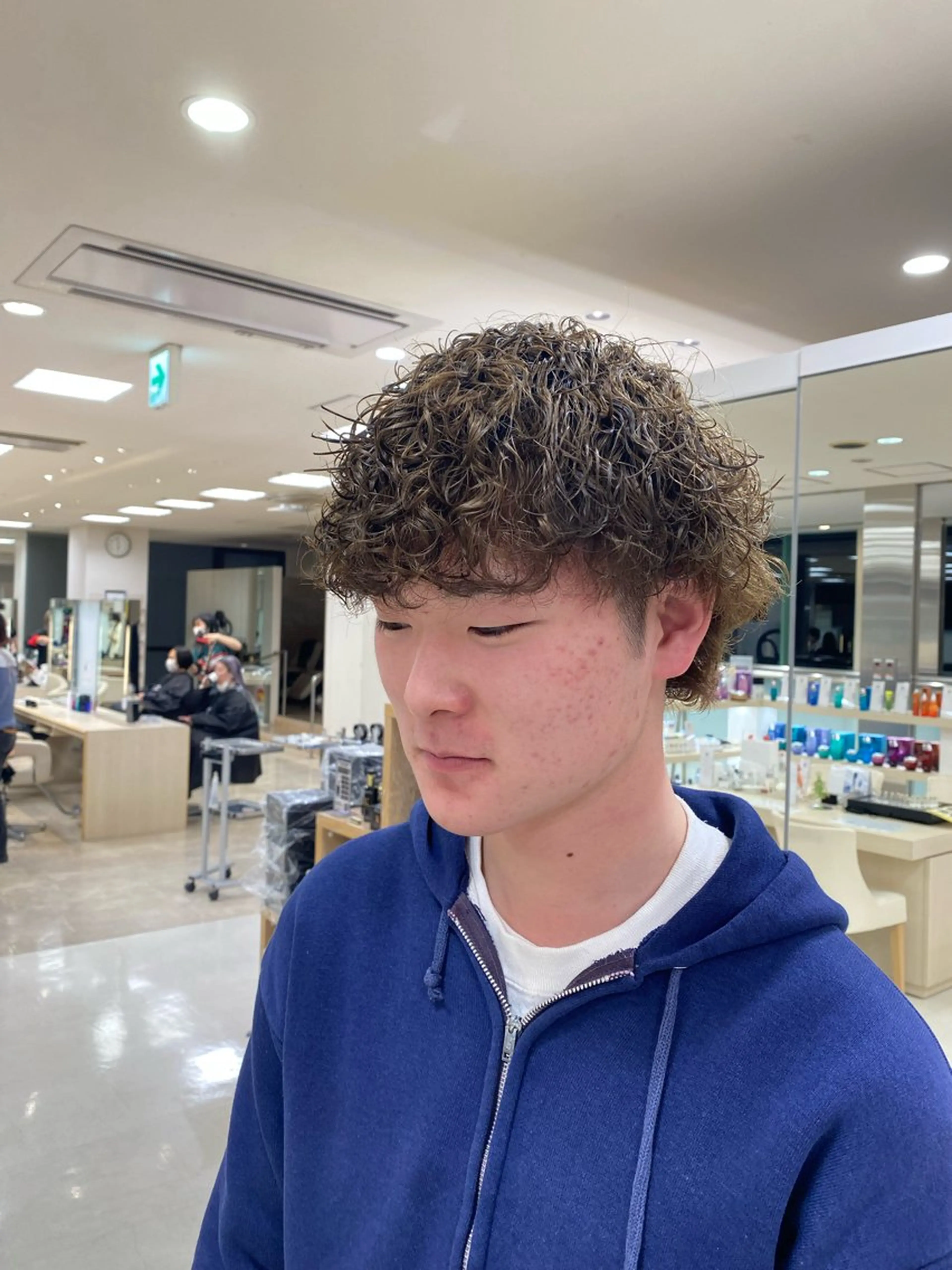 ショート パーマ メンズ カット パーマ トリートメント 湘南/メンズパーマ/ ハイライト/ユチカのヘアスタイル