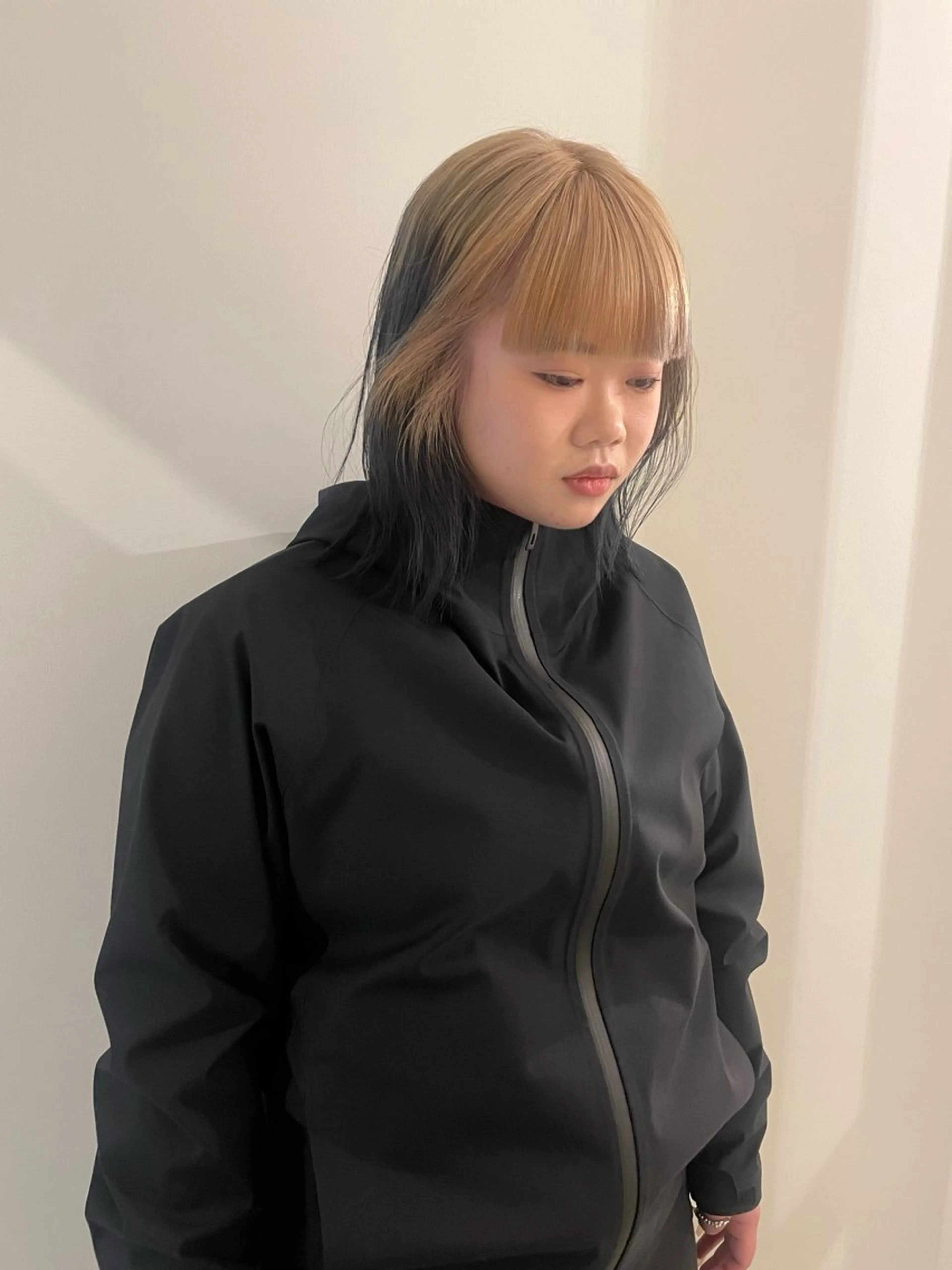 ミディアム カラー デザインカラー ヘアカラー 渋谷 留菜のヘアスタイル