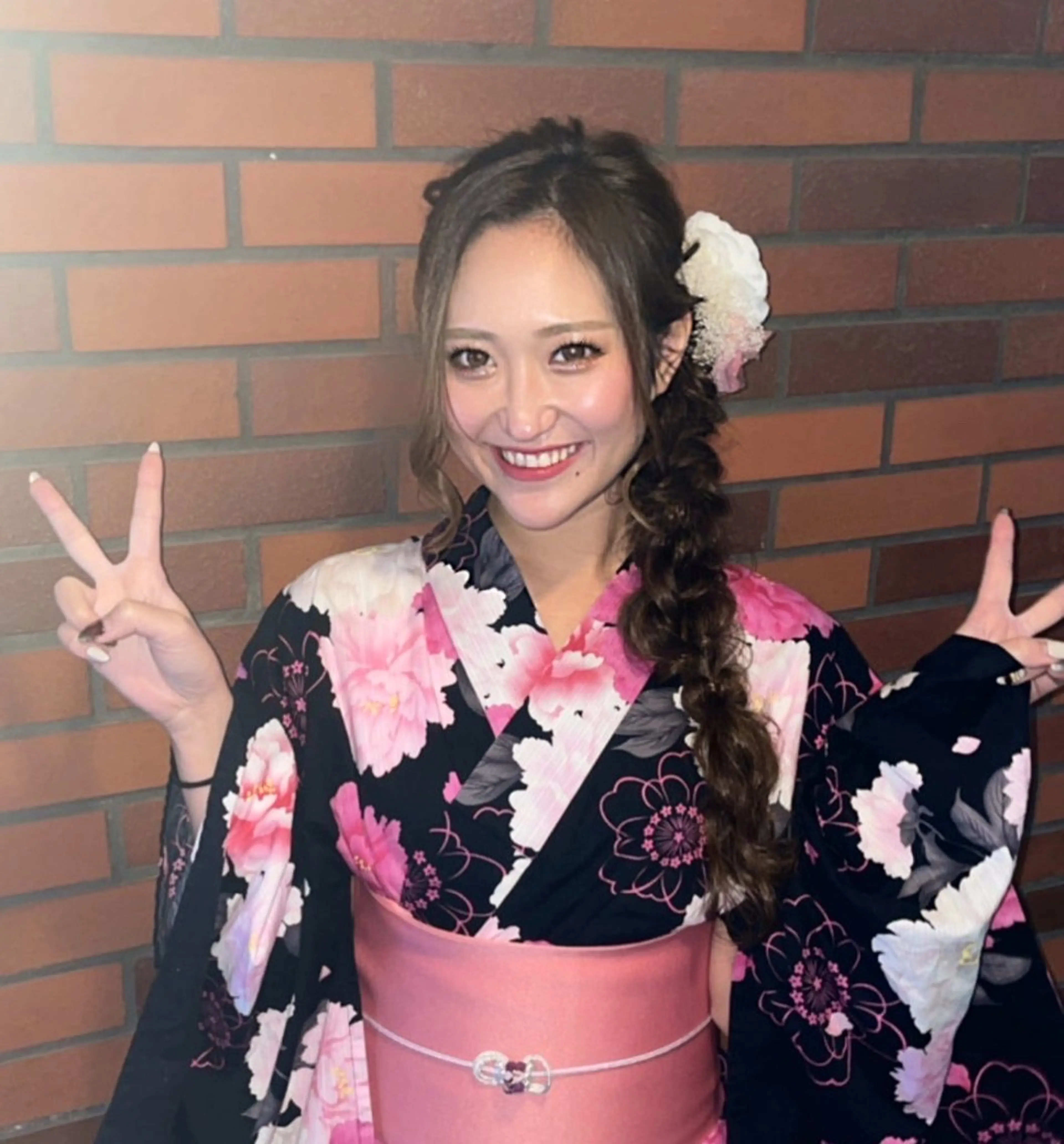 ロング ヘアアレンジ ロング ヘアセット KANA カナのマツエク・マツパデザイン