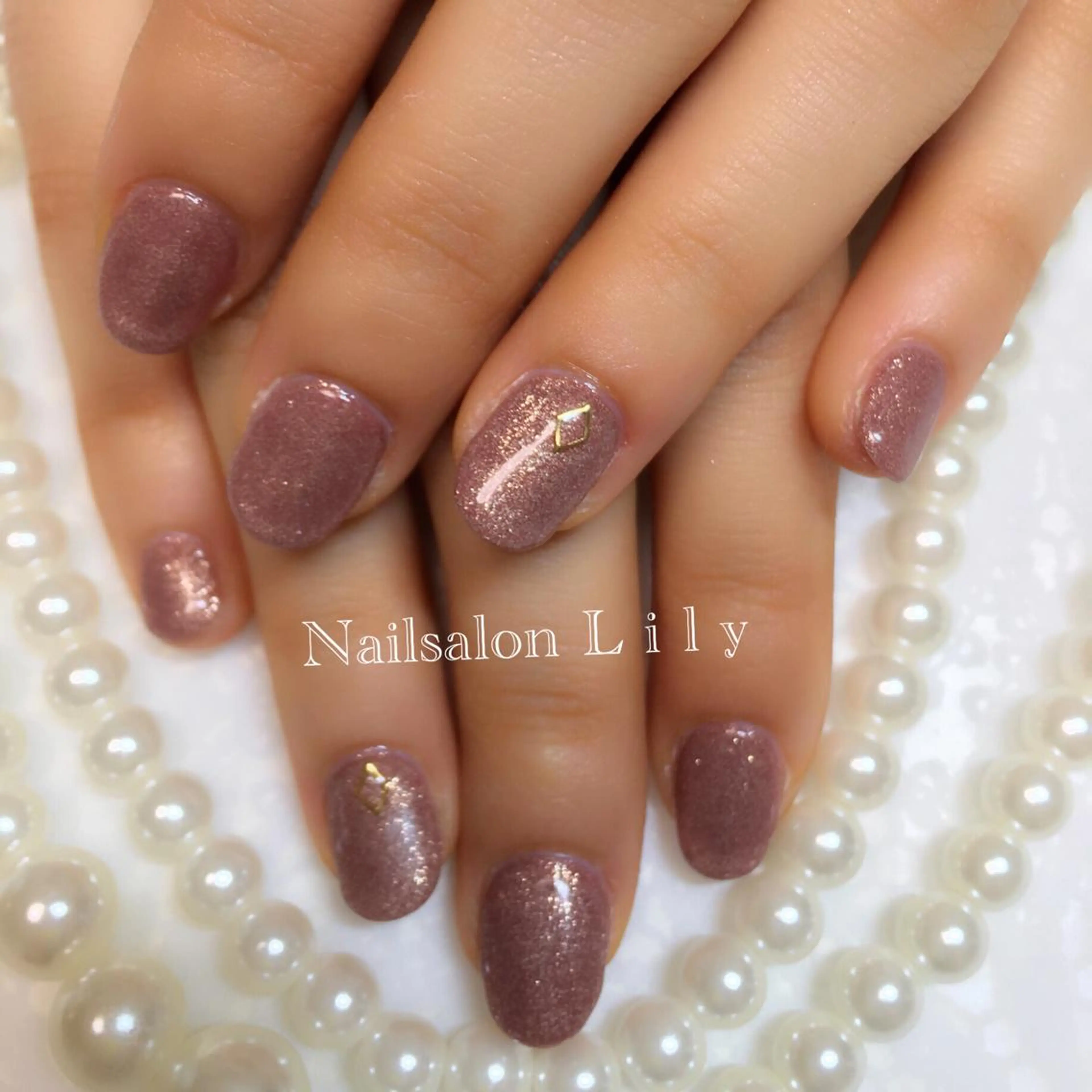 ネイル ブラウン ワンカラーネイル Lily*nail 🌻Mii🌻のネイルデザイン