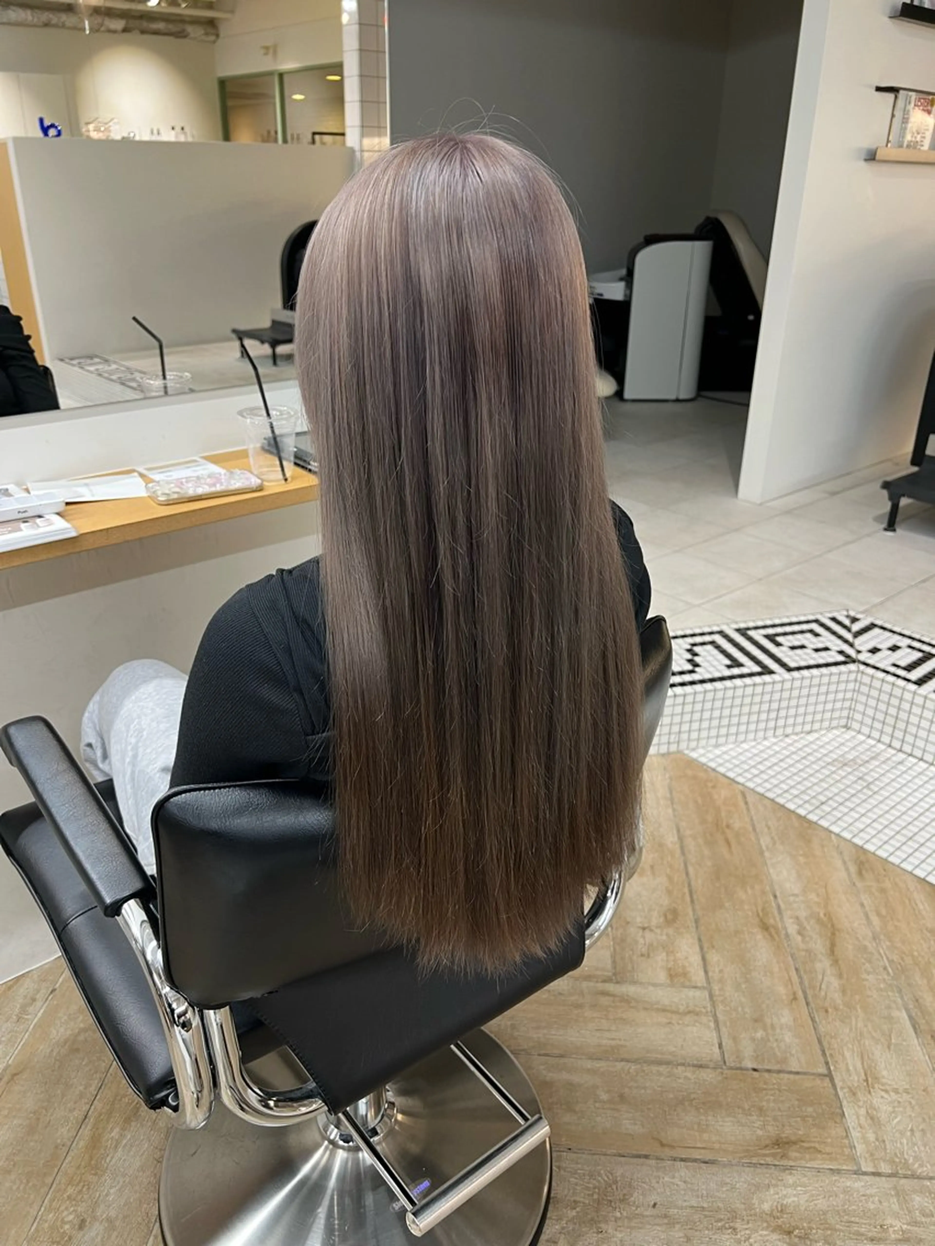 ロング カラー カット ヘアカラー トリートメント ベージュ/髪質改善 新潟/万代/井上佑のヘアスタイル