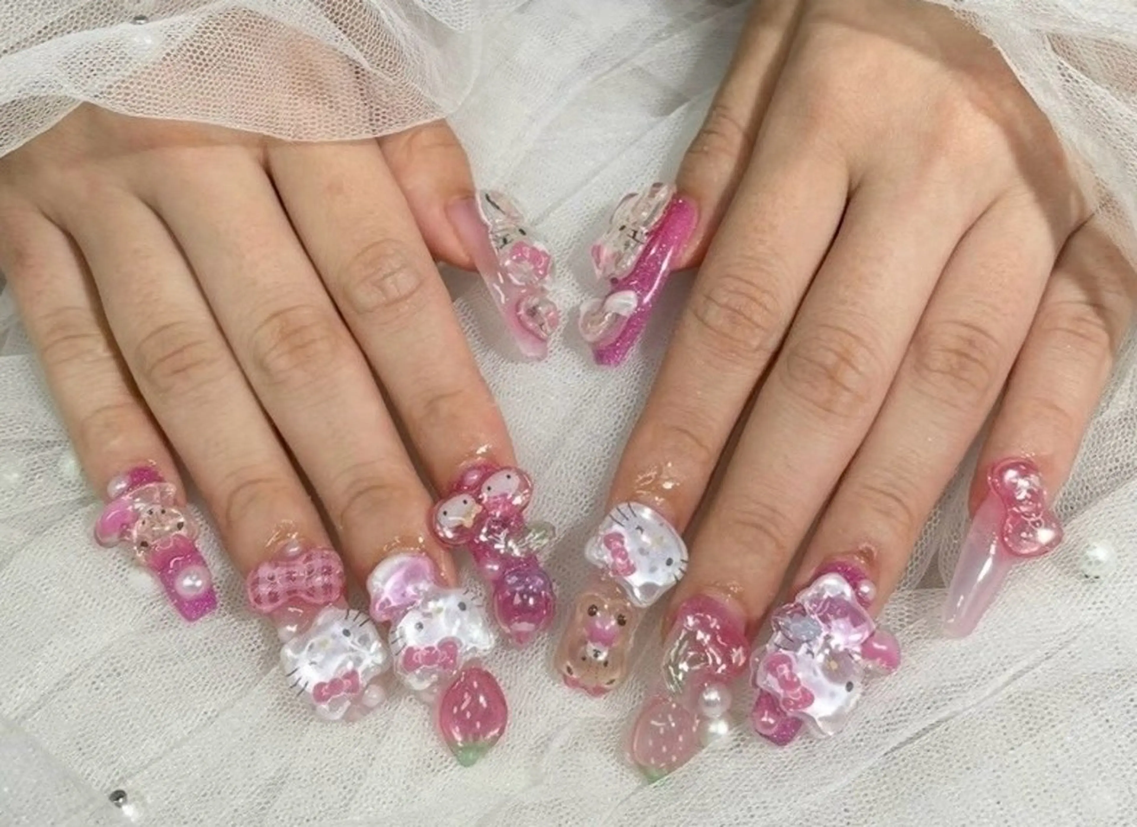 ネイル 持ち込み Lowé みるくのネイルデザイン