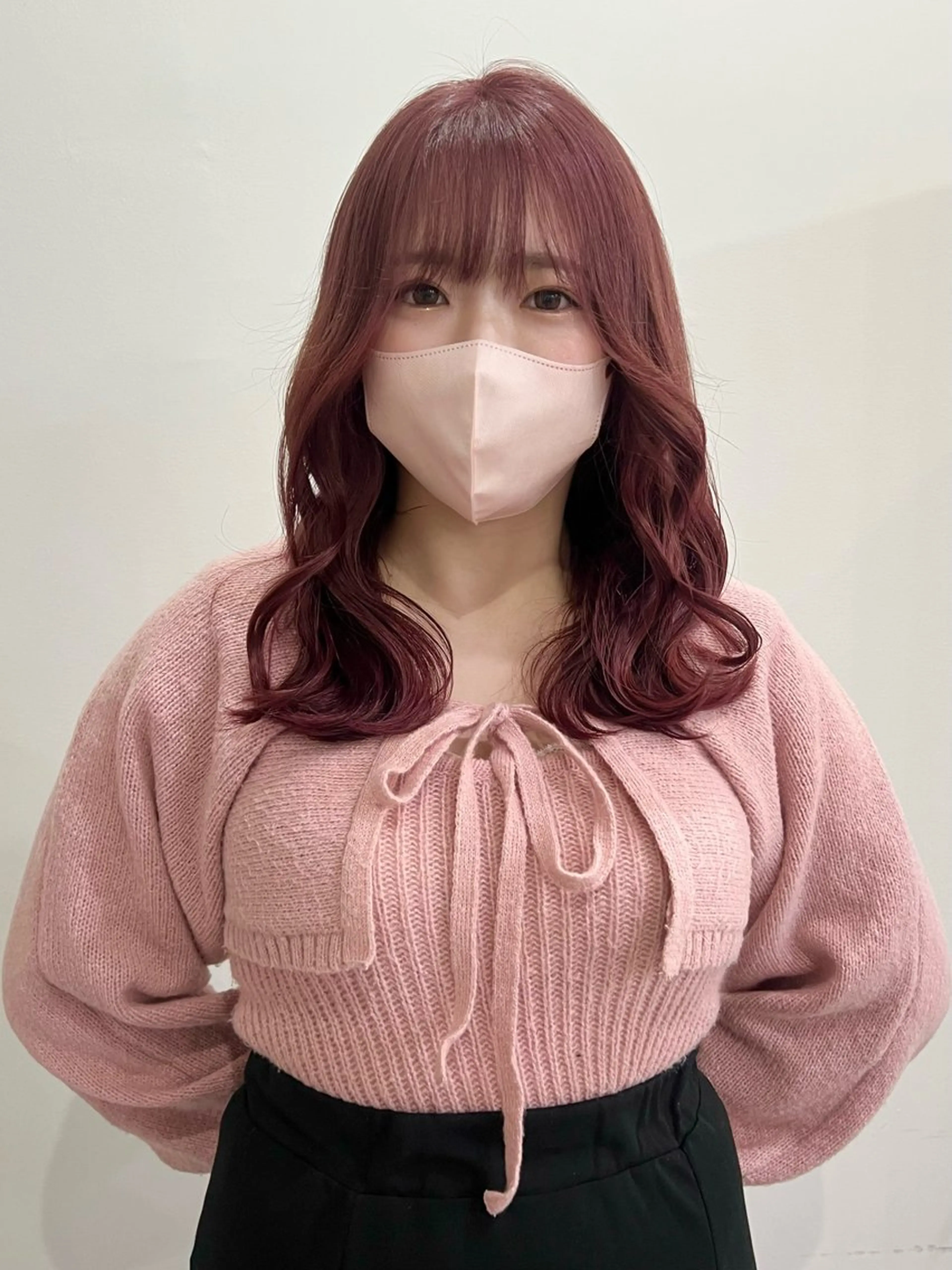 セミロング カラー ピンクカラー ヘアカラー トリートメント 切りっぱなしボブ/ ブリーチカラー/大塚のヘアスタイル