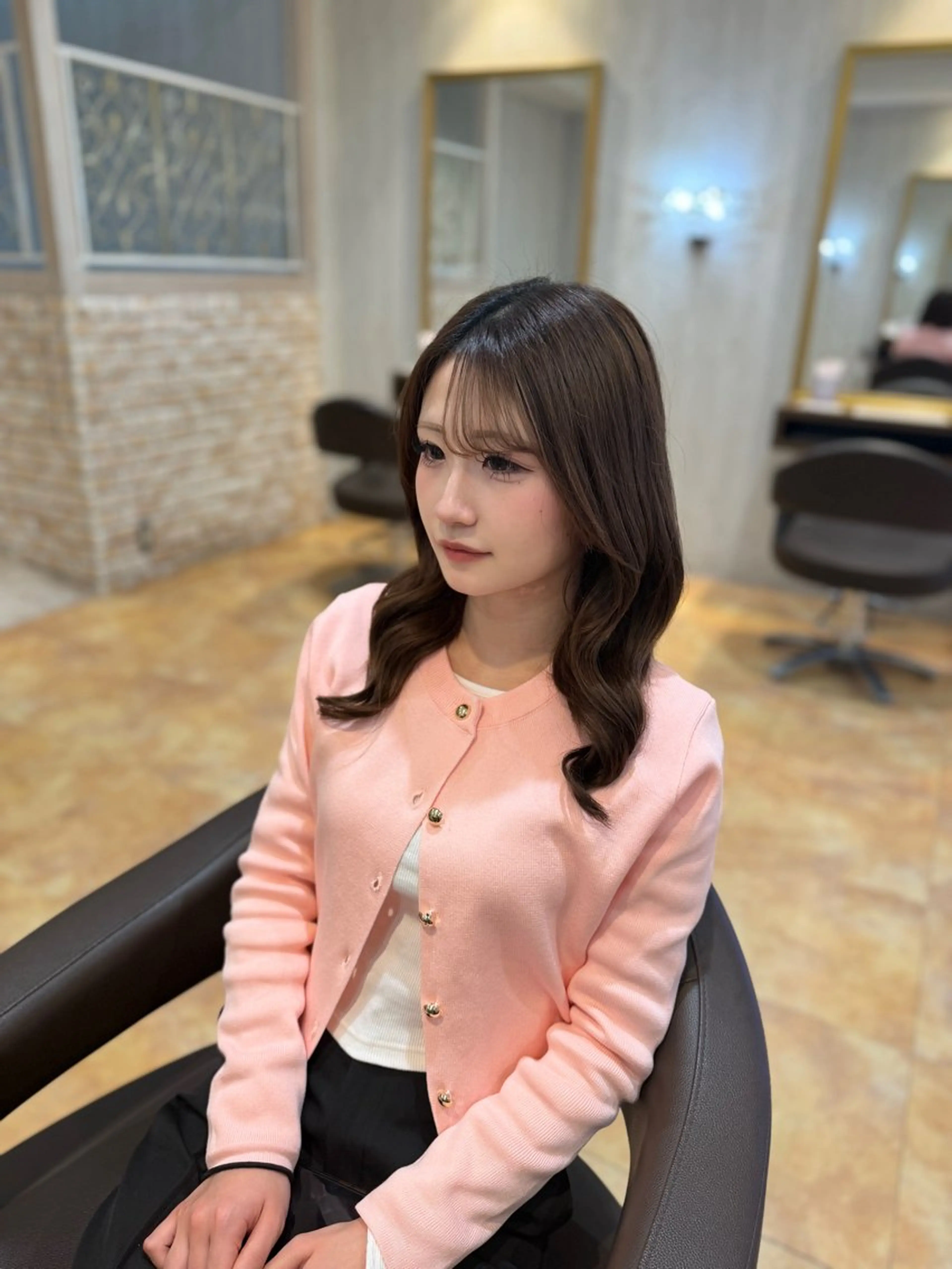 セミロング 美優🐩/透明感/ ブリーチ/栄のヘアスタイル